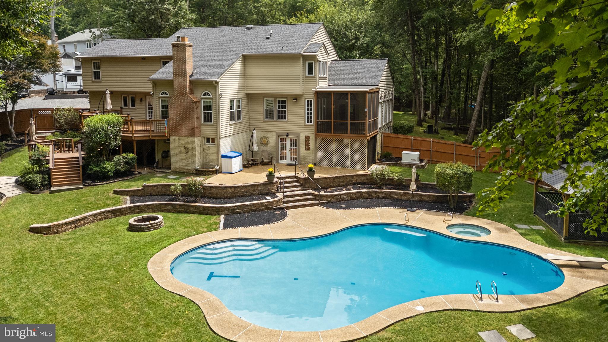 RIVERVIEW ESTATES - Residential
