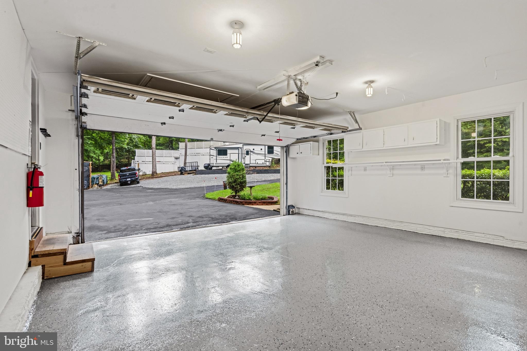 RIVERVIEW ESTATES - Residential