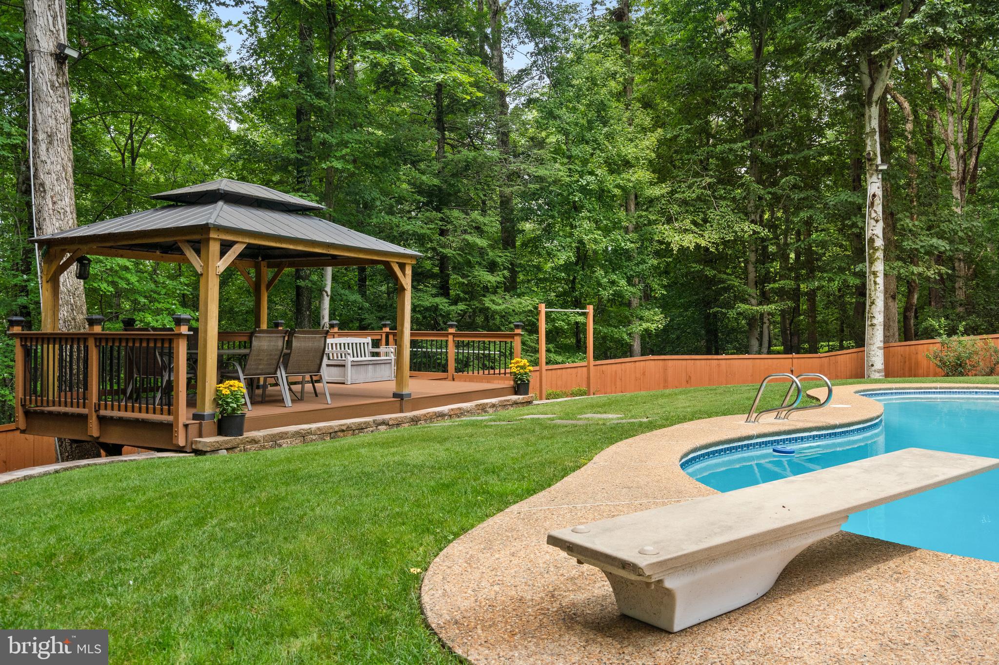 RIVERVIEW ESTATES - Residential