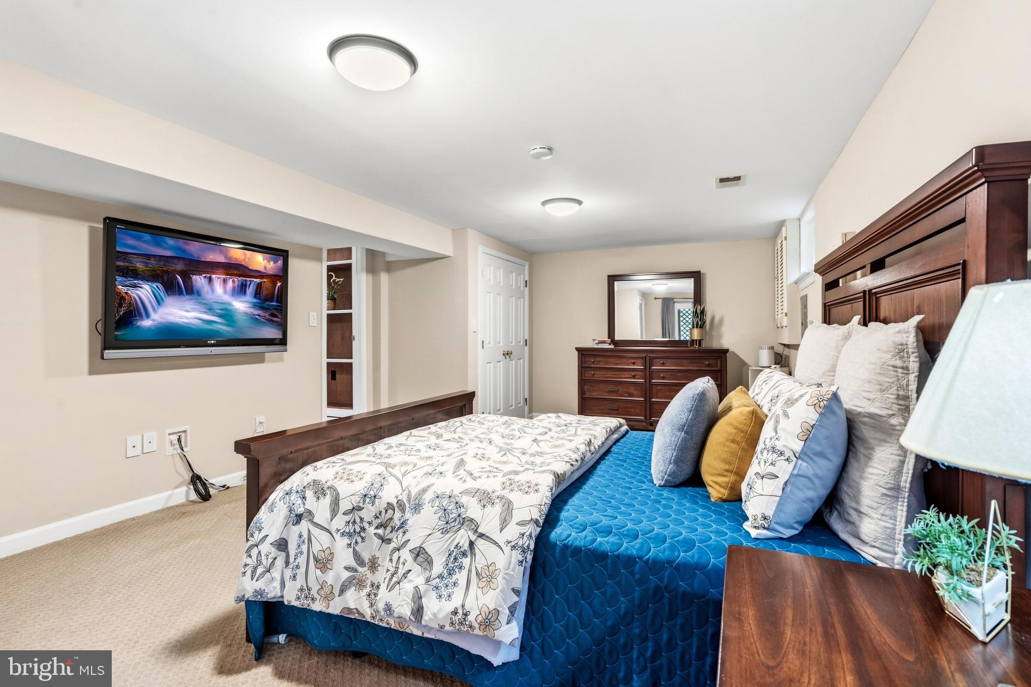 RIVERVIEW ESTATES - Residential