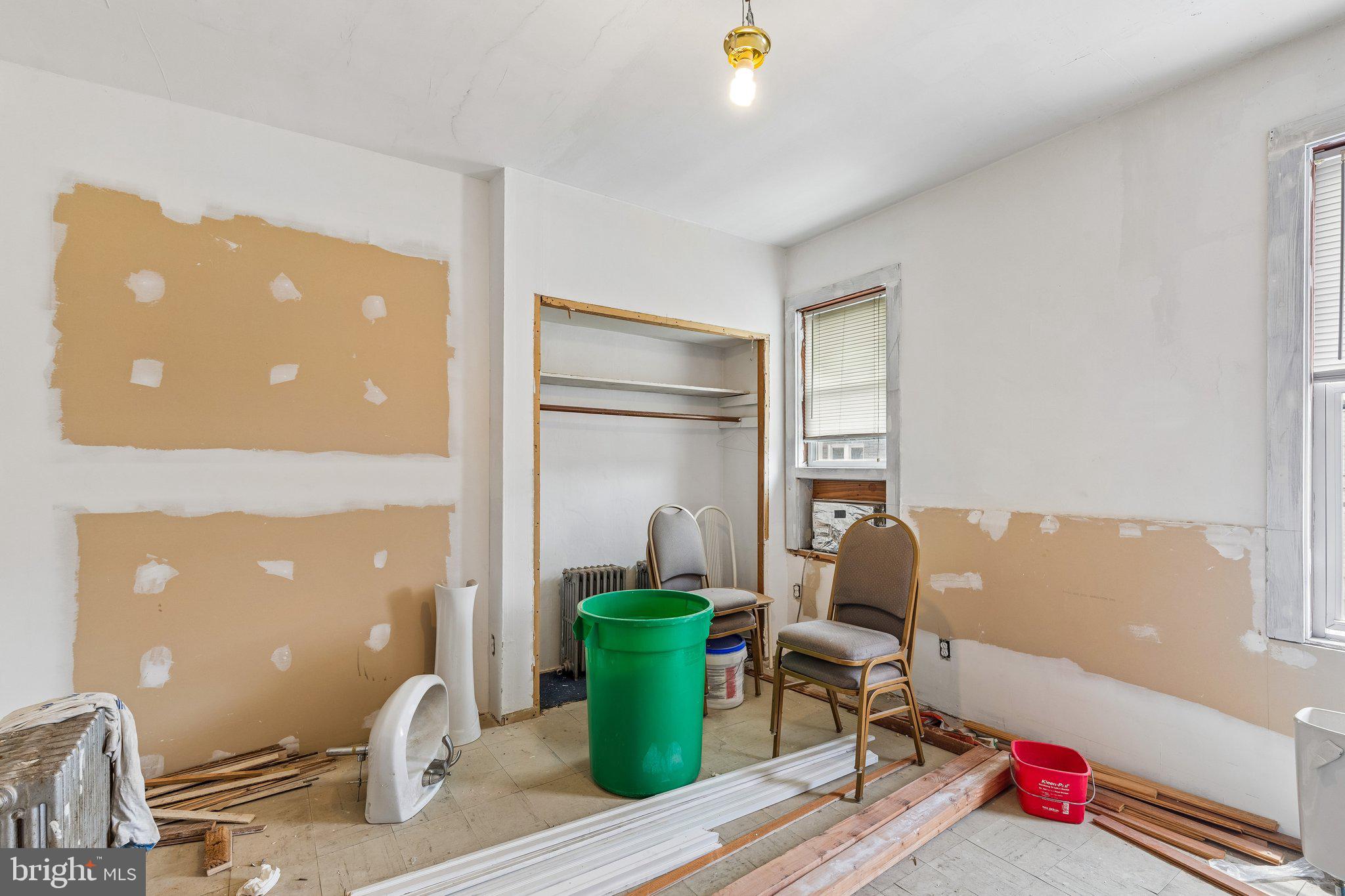 PHILADELPHIA (SOUTH) - Residential Income