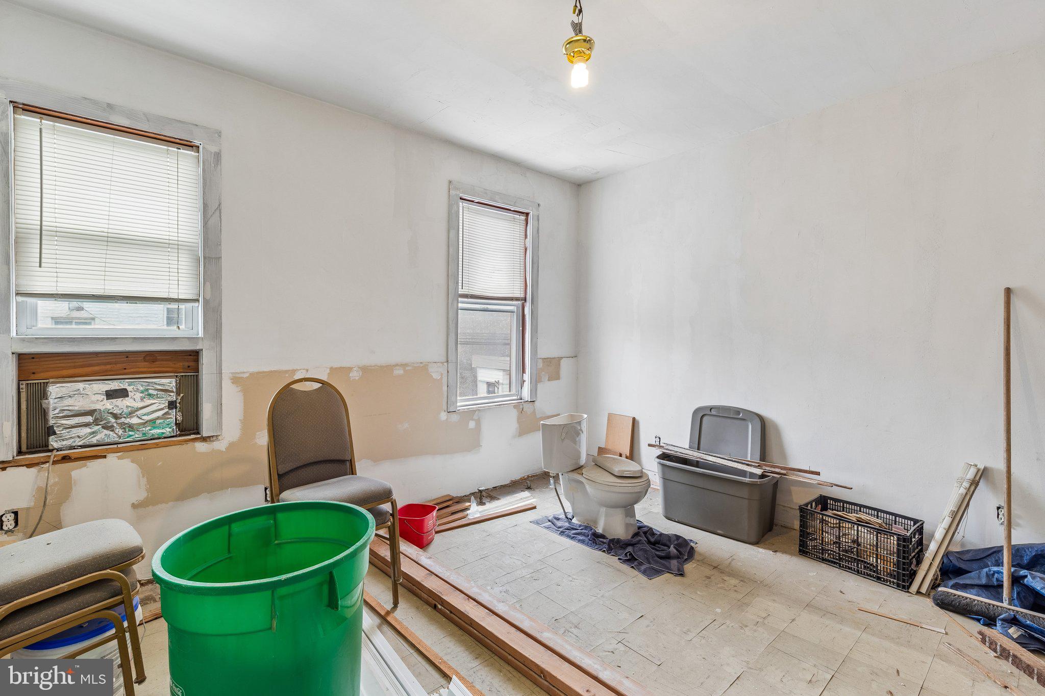 PHILADELPHIA (SOUTH) - Residential Income