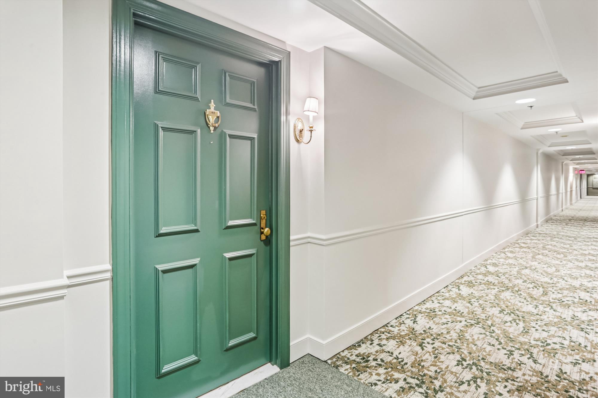 WHITLEY PARK CONDOMINIUM - Residential