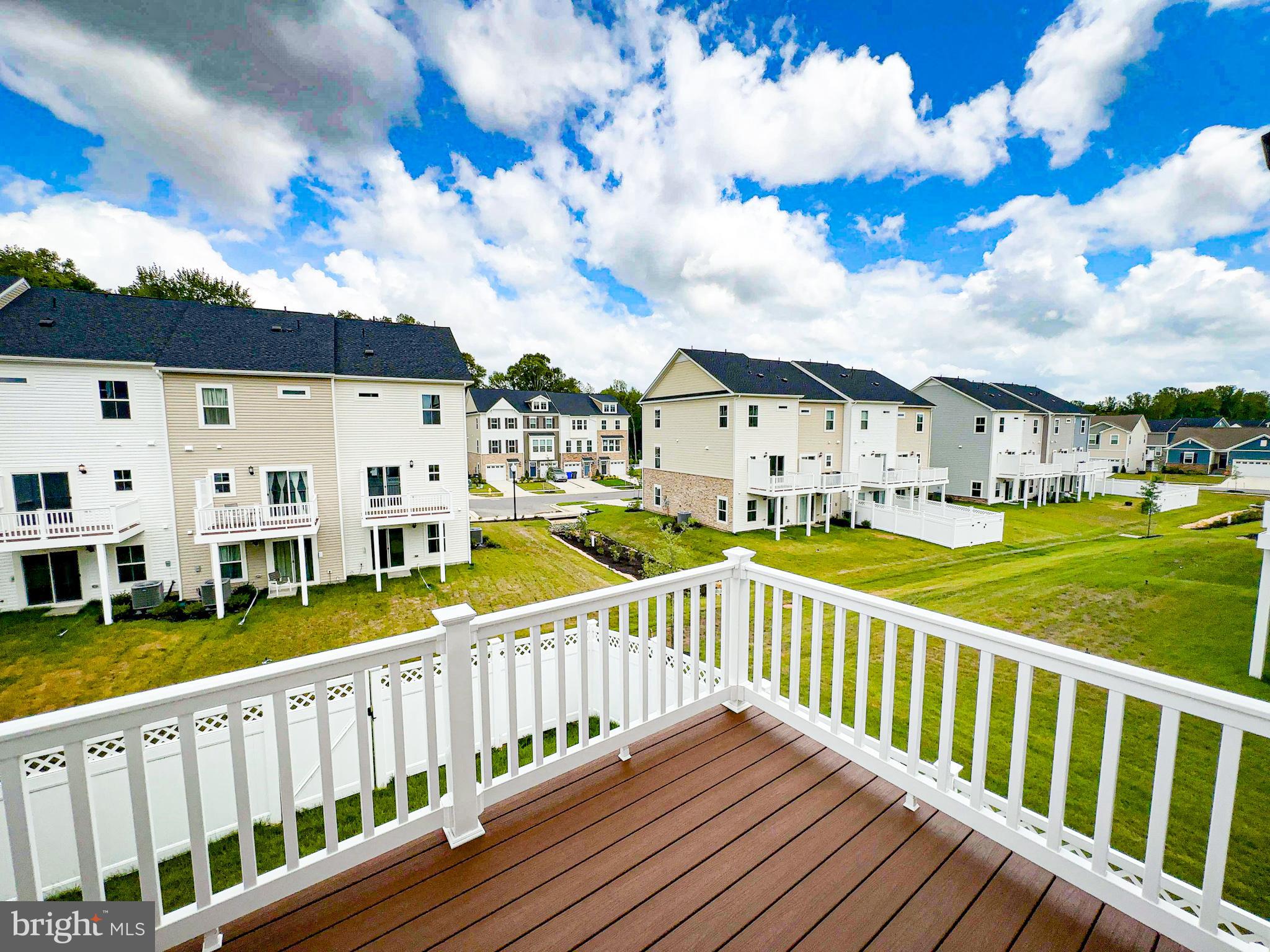 WHITE PLAINS - Residential