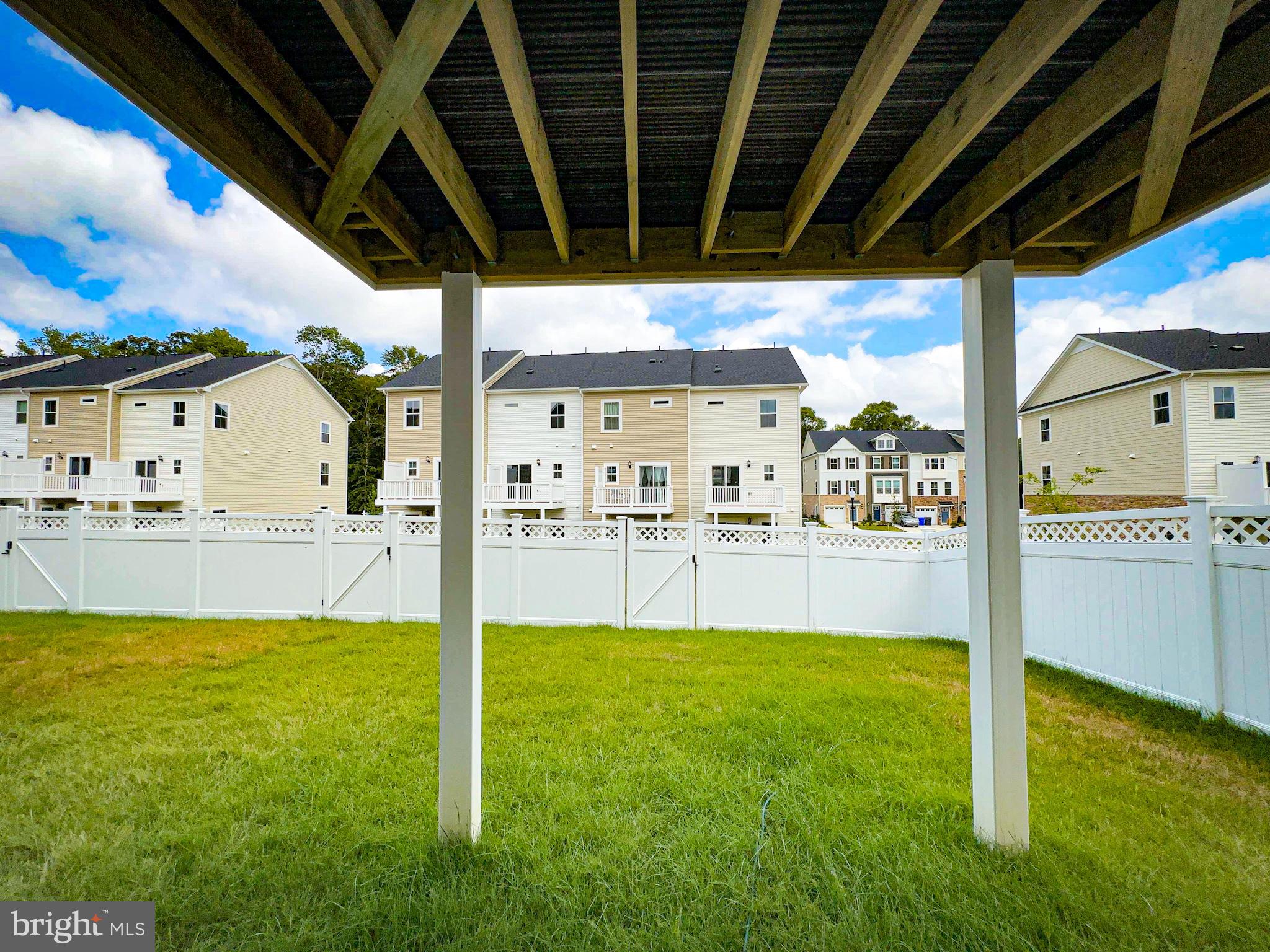 WHITE PLAINS - Residential