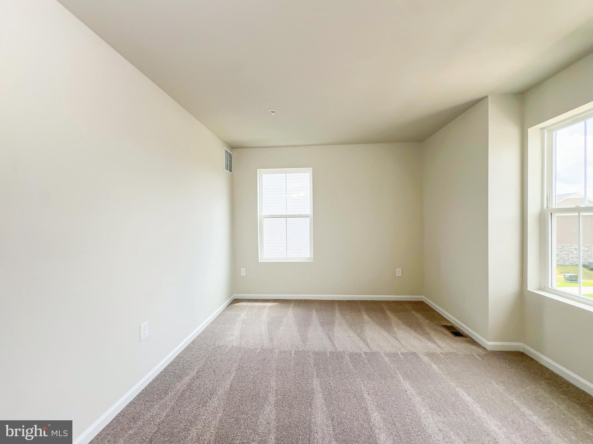 WHITE PLAINS - Residential