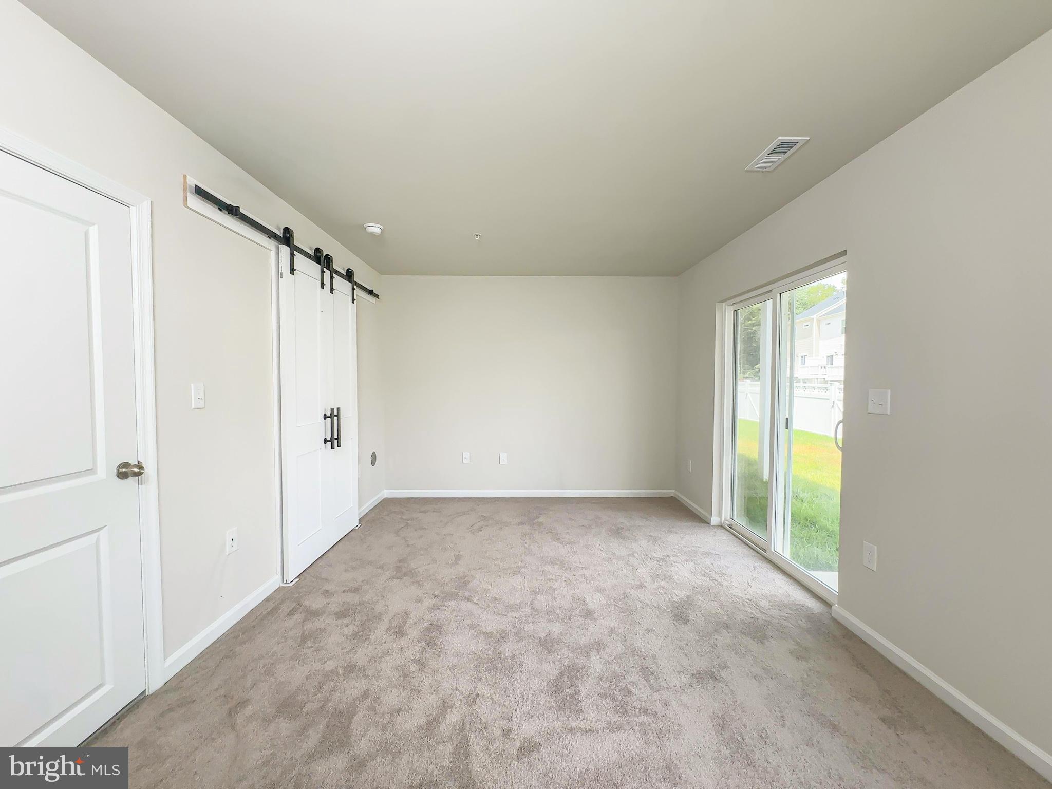 WHITE PLAINS - Residential