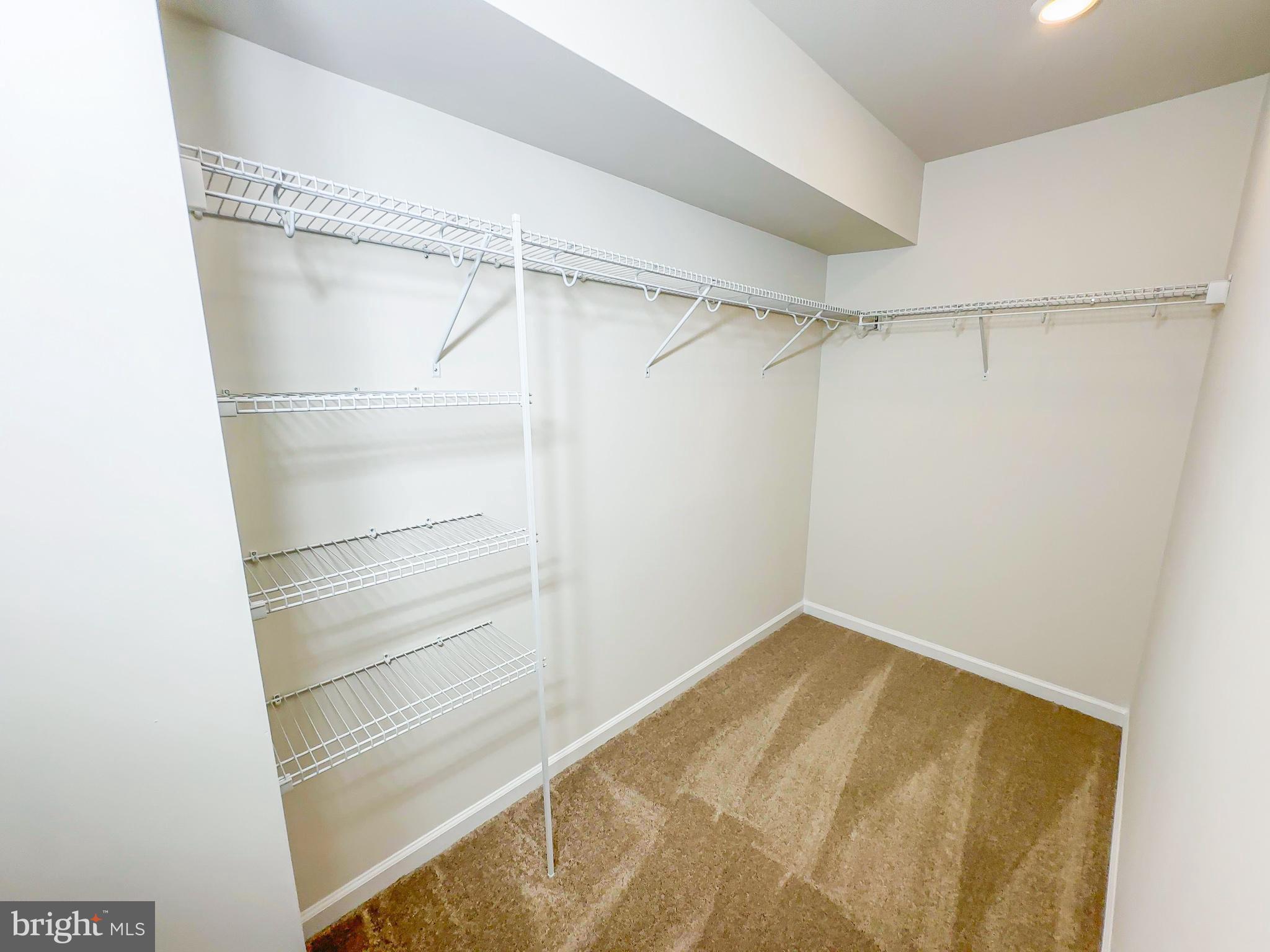 WHITE PLAINS - Residential