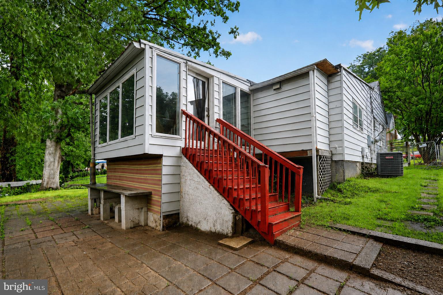 BLADENSBURG - Residential