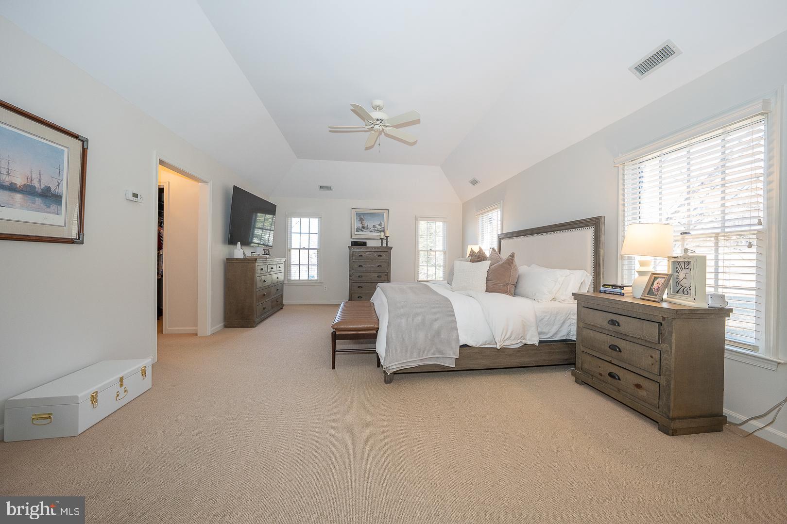 WHITEHORSE - Residential