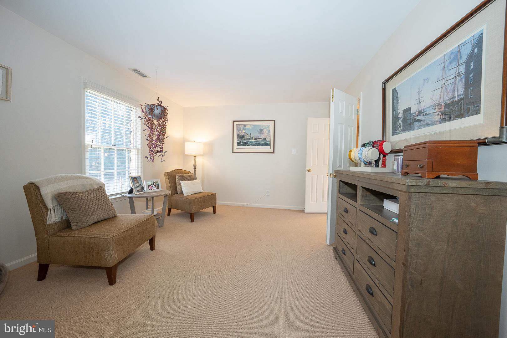WHITEHORSE - Residential