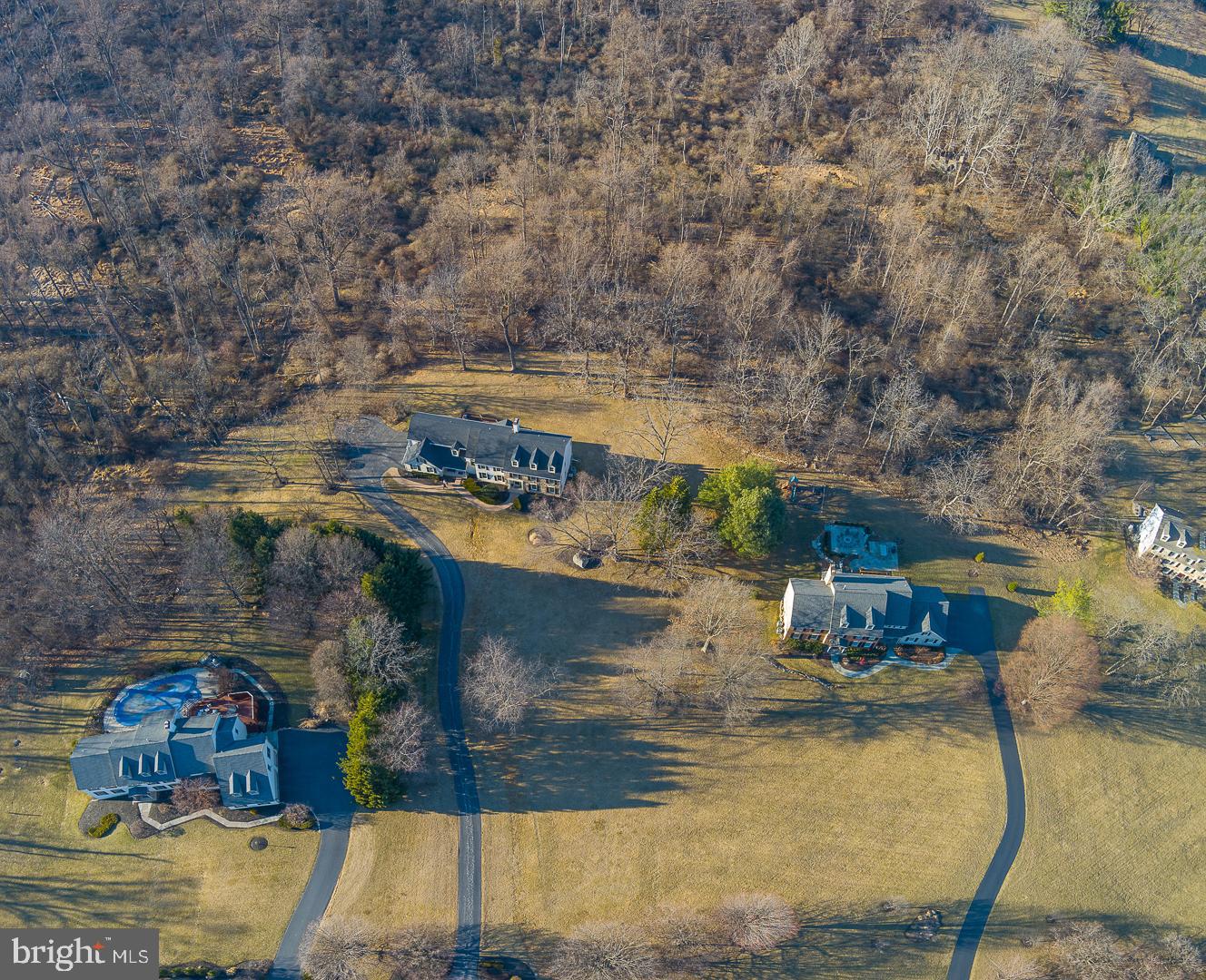 WHITEHORSE - Residential
