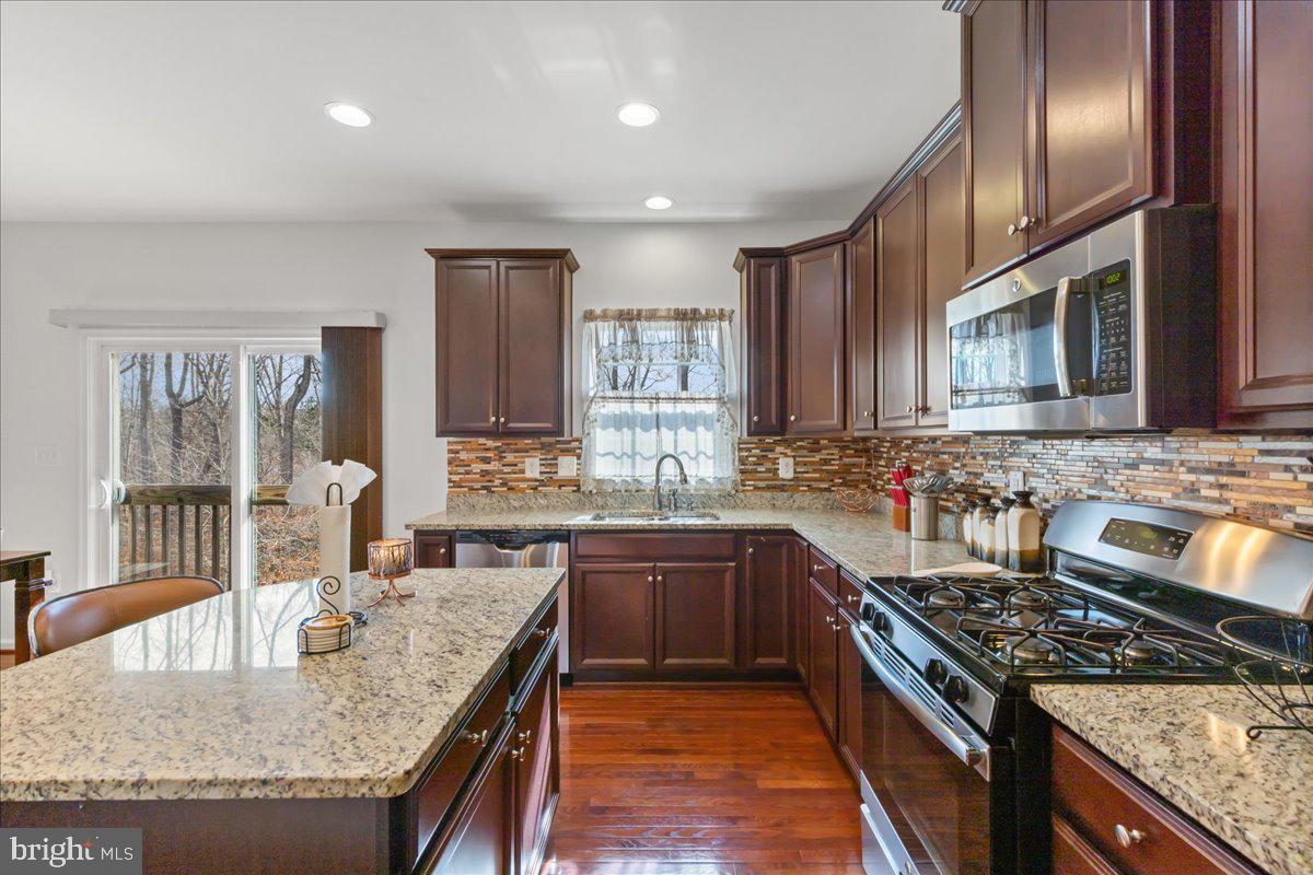 THE PRESERVE - Residential