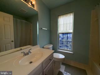BELMONT GREENE CONDO - Residential Lease