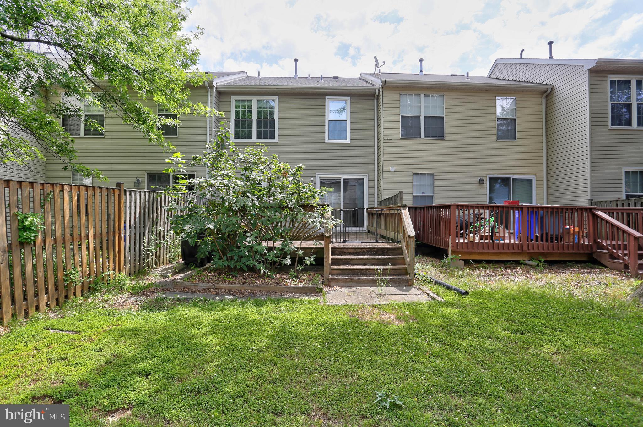 LONG REACH - Residential
