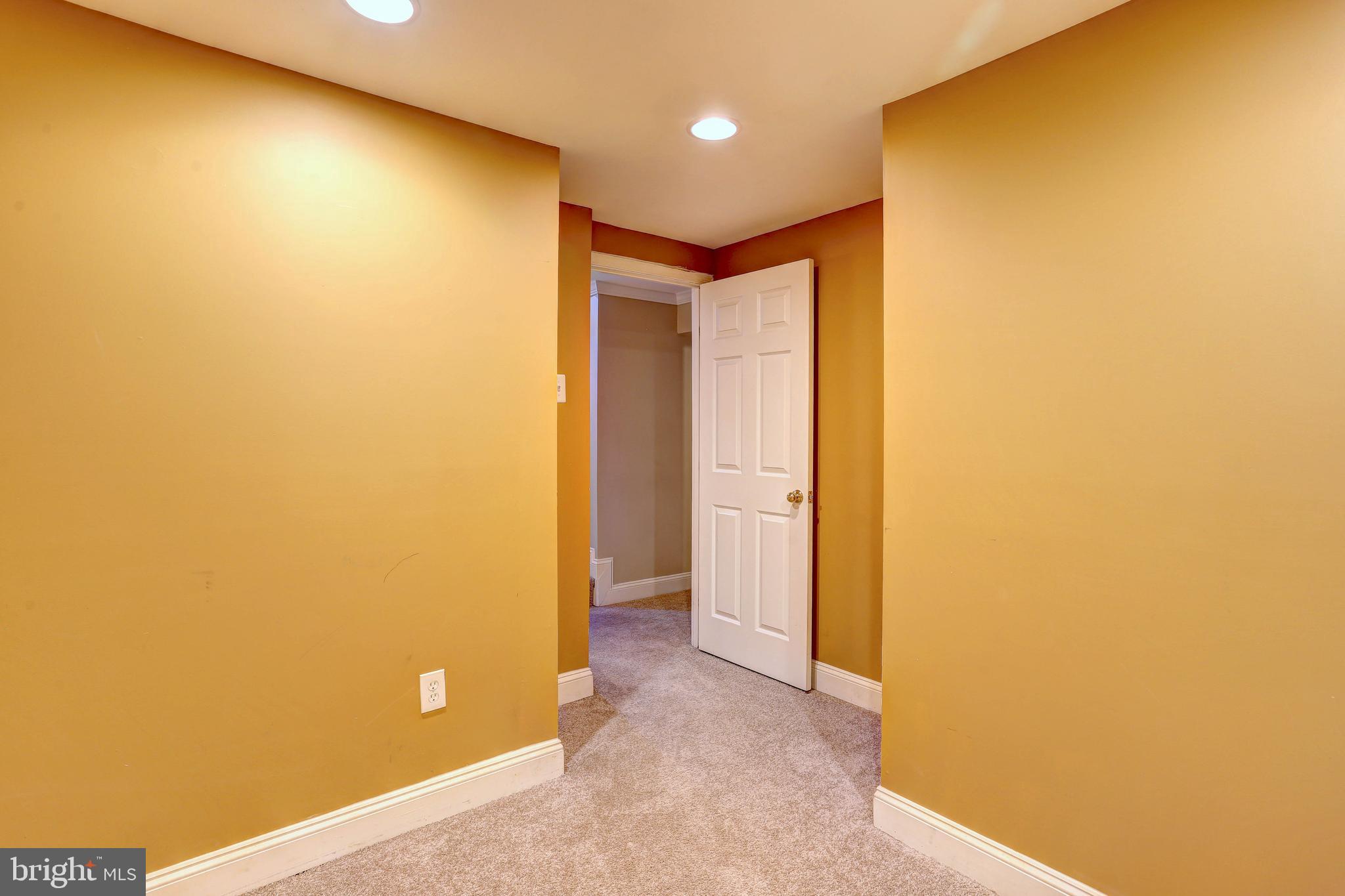 LONG REACH - Residential