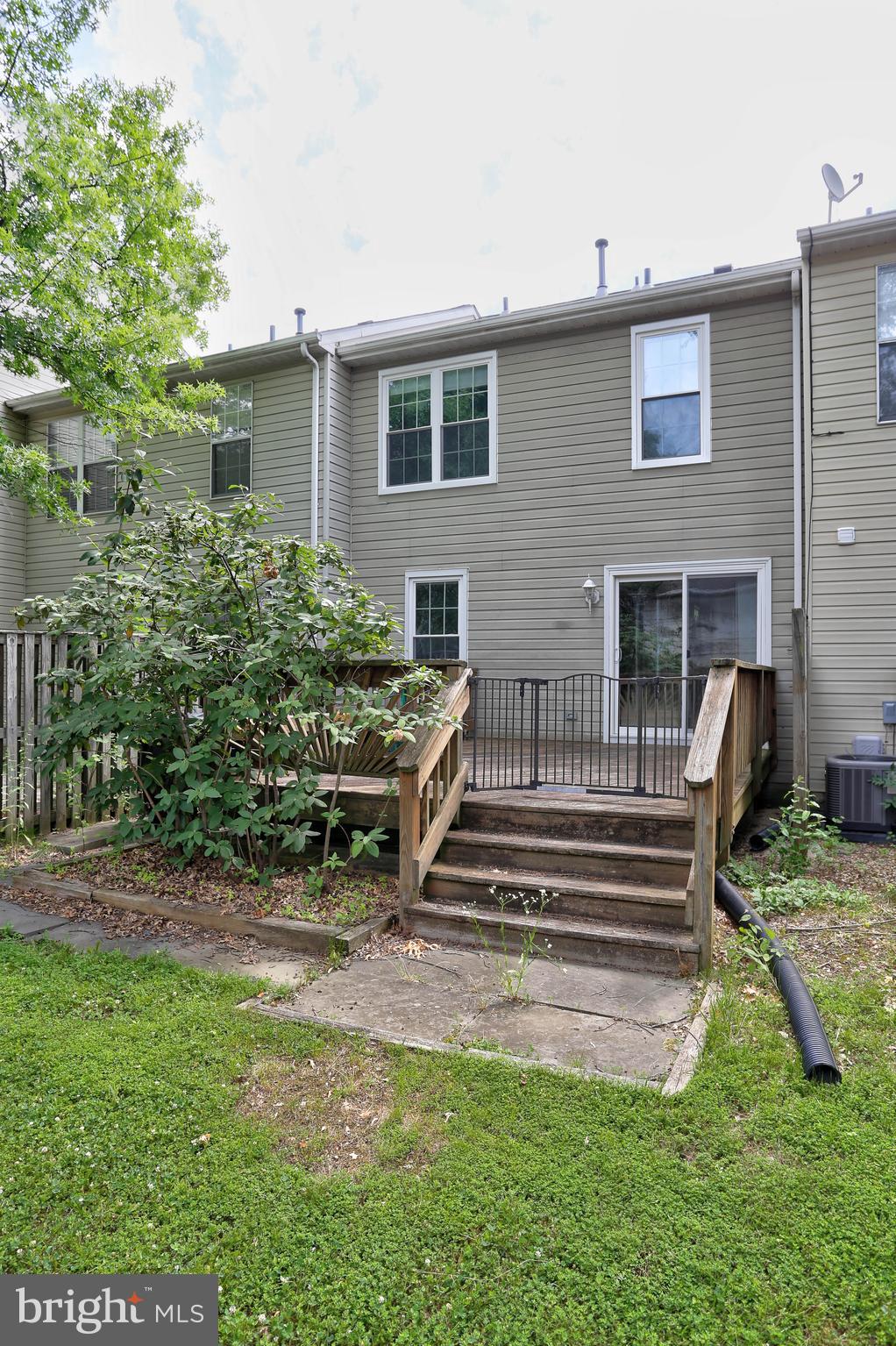 LONG REACH - Residential