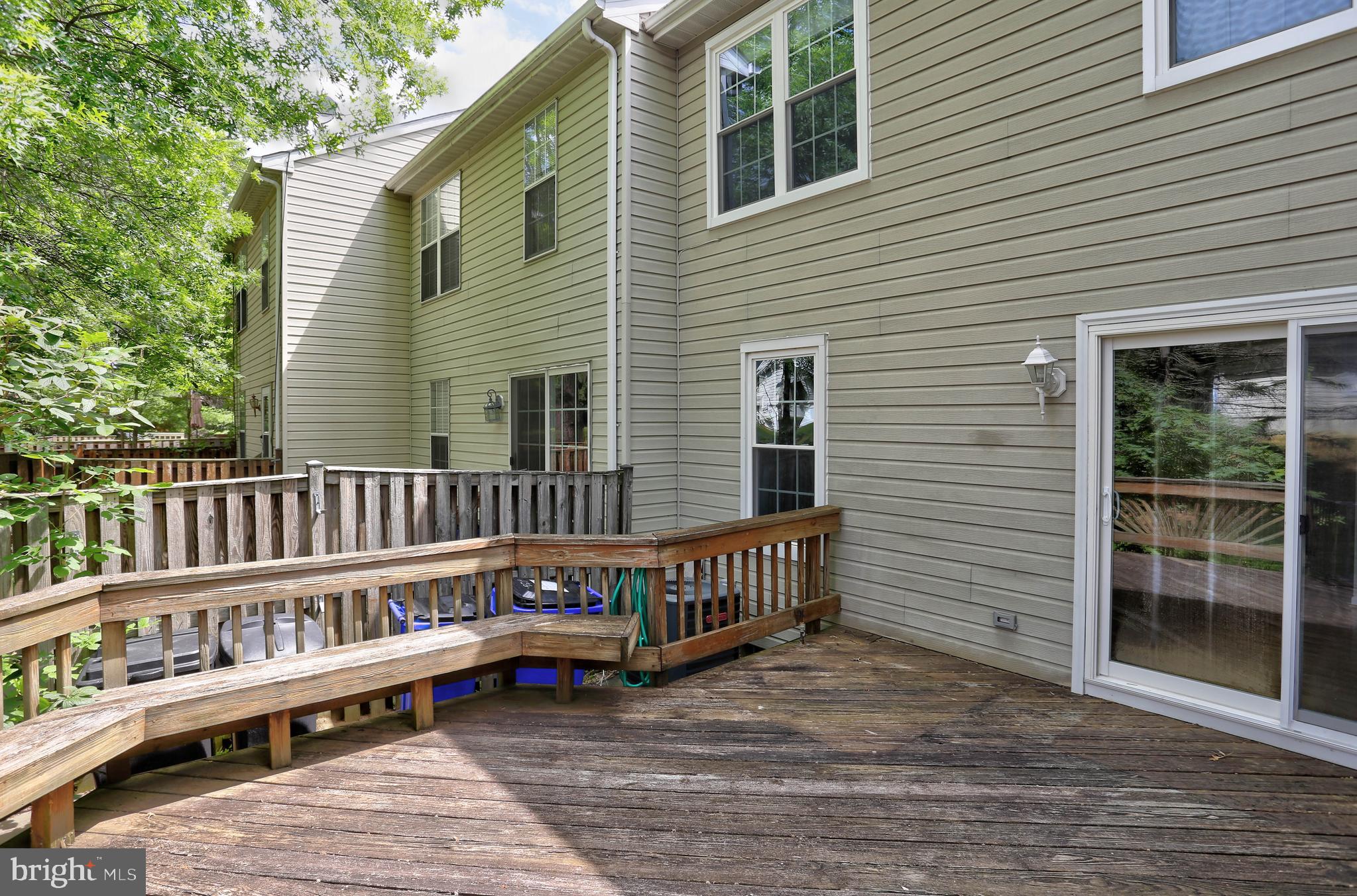 LONG REACH - Residential