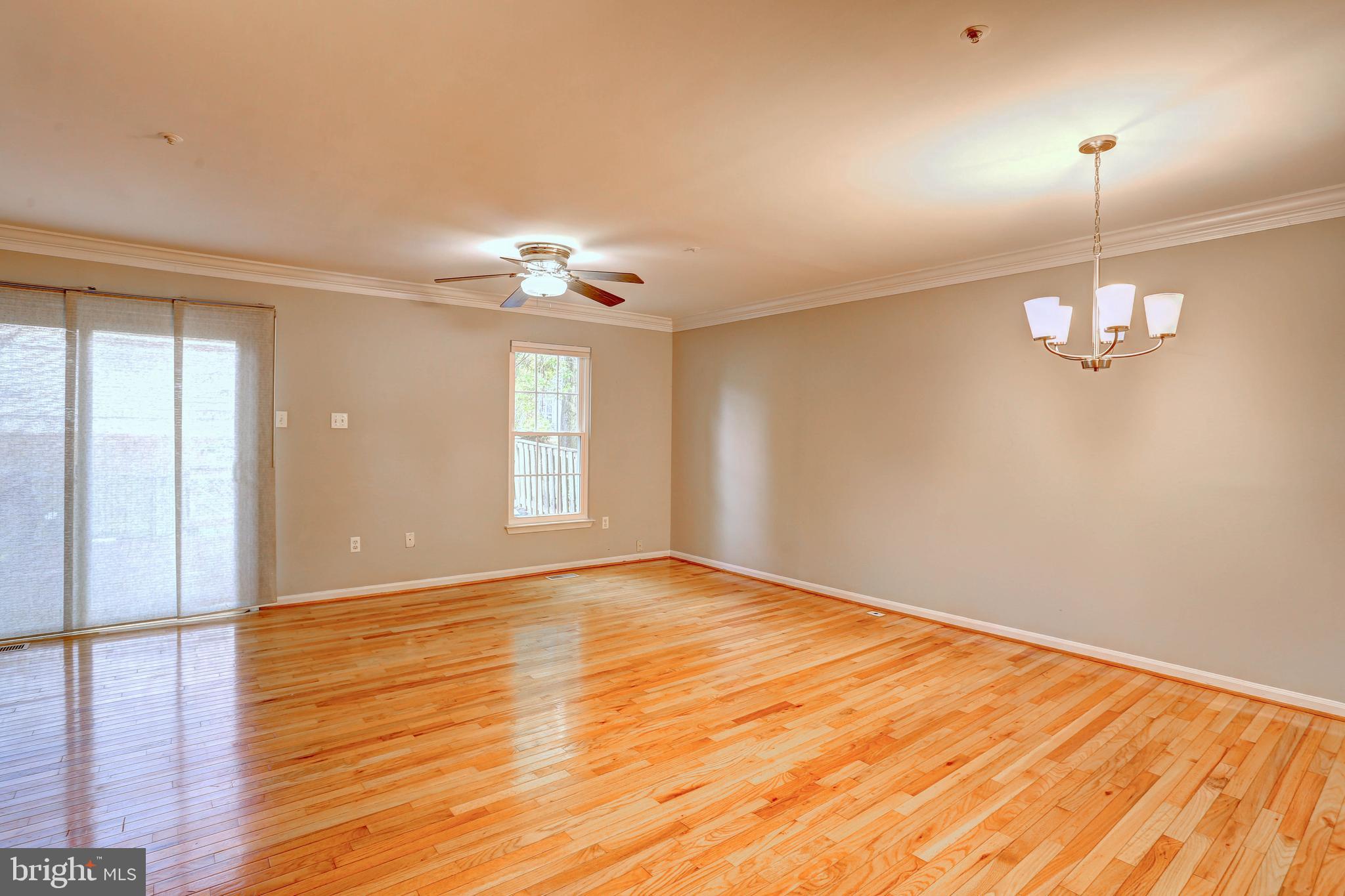 LONG REACH - Residential