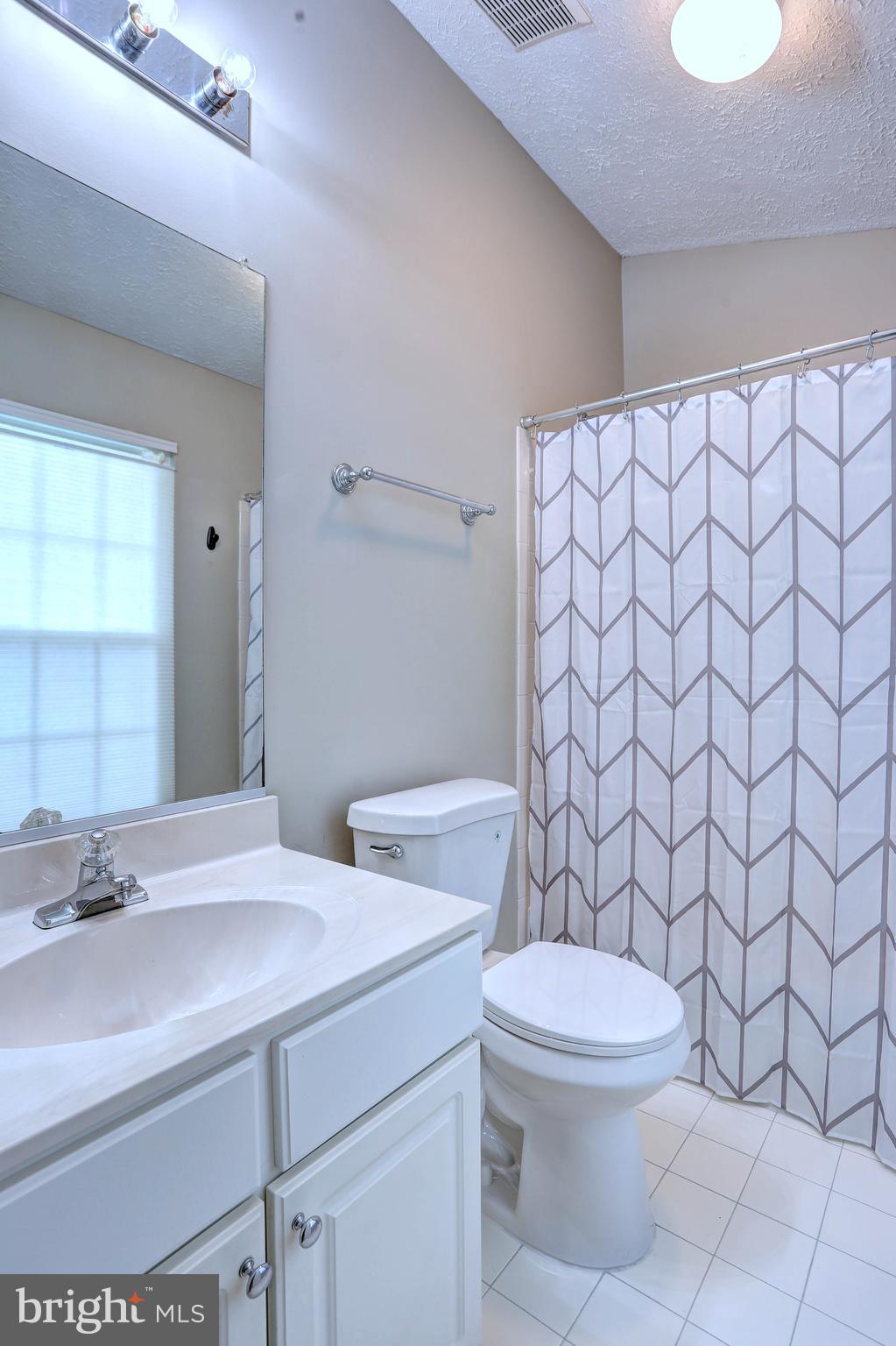 LONG REACH - Residential