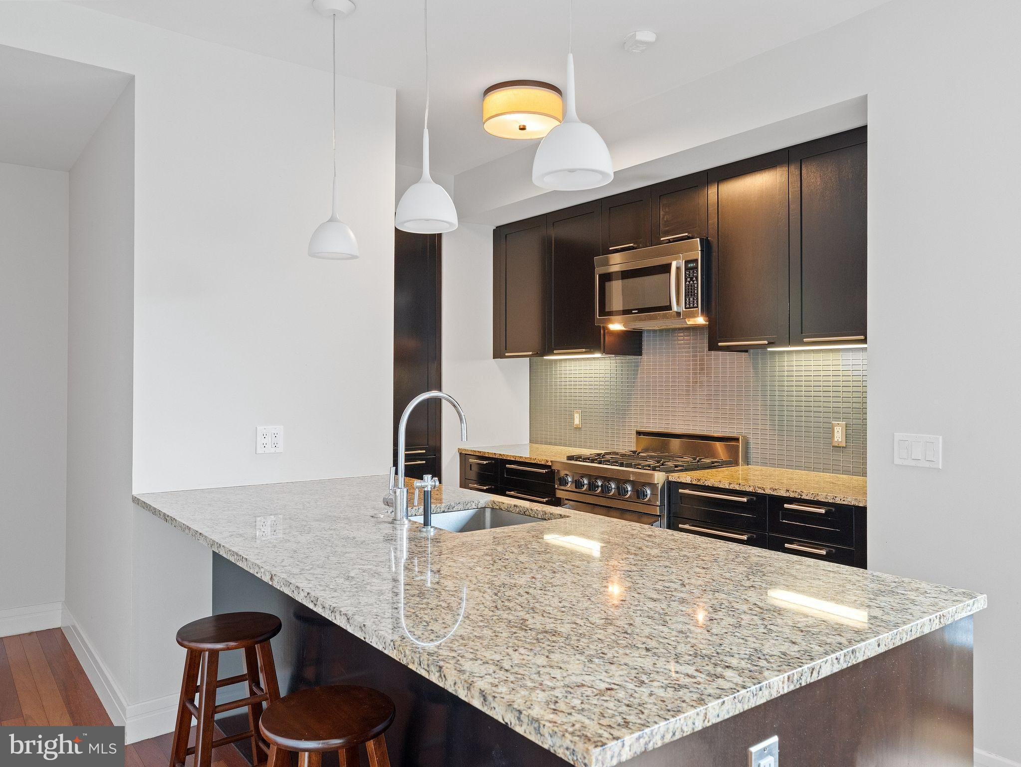 AVENUE OF THE ARTS - Residential