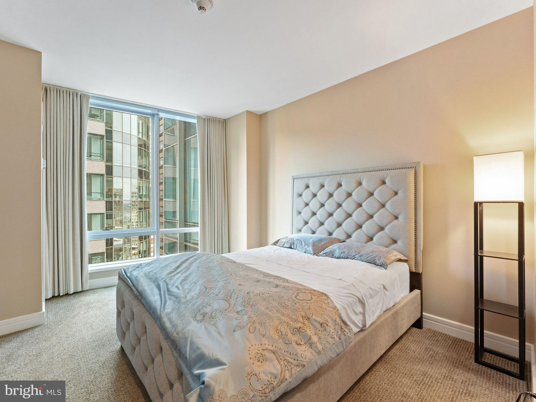 AVENUE OF THE ARTS - Residential