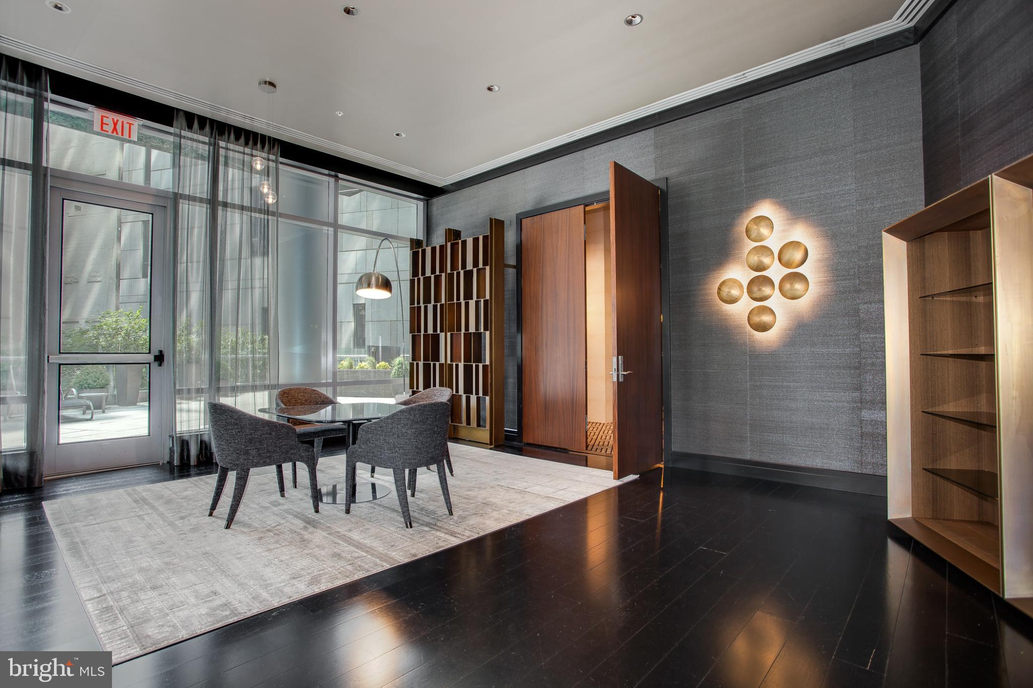 AVENUE OF THE ARTS - Residential