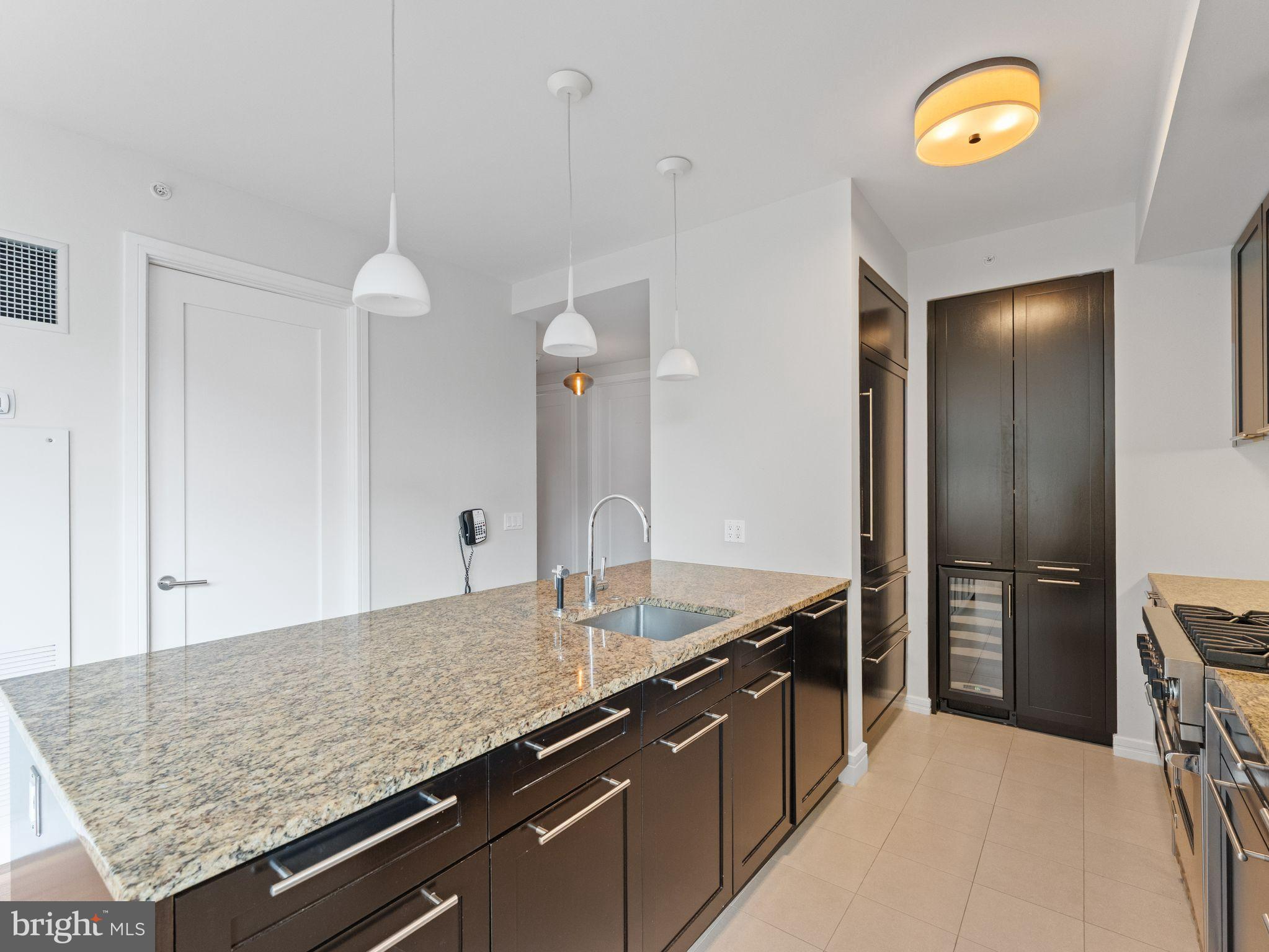 AVENUE OF THE ARTS - Residential