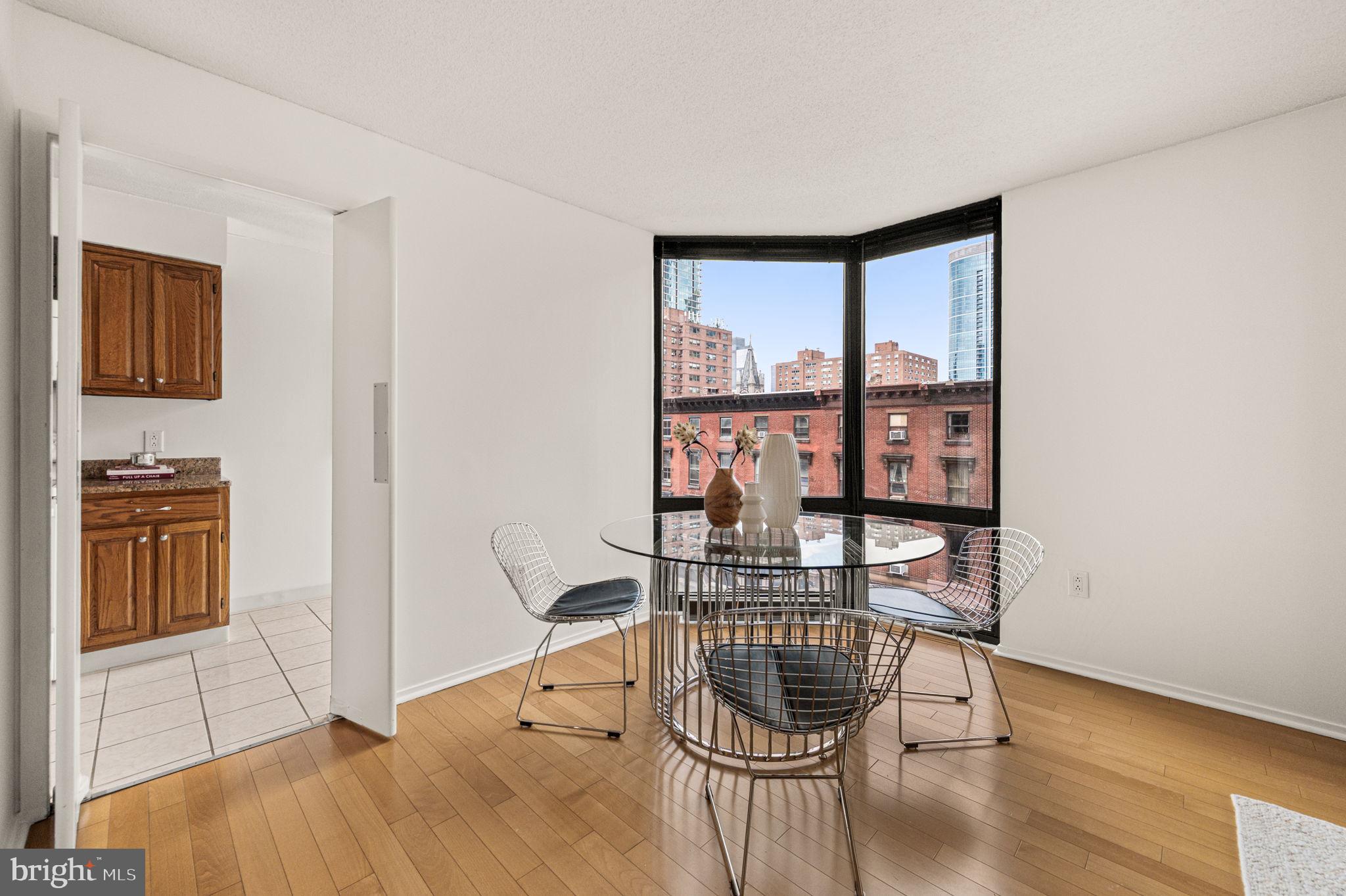 RITTENHOUSE SQUARE - Residential