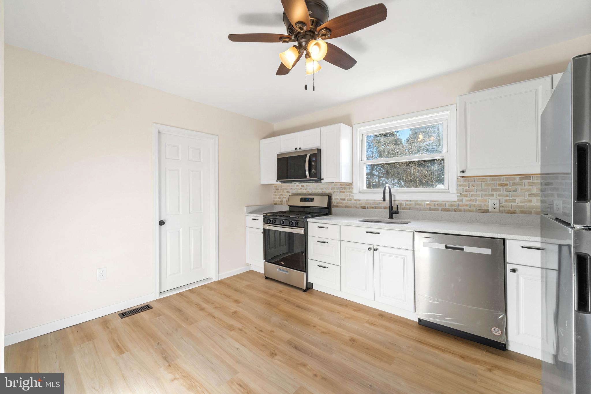 HOLLY OAK - Residential