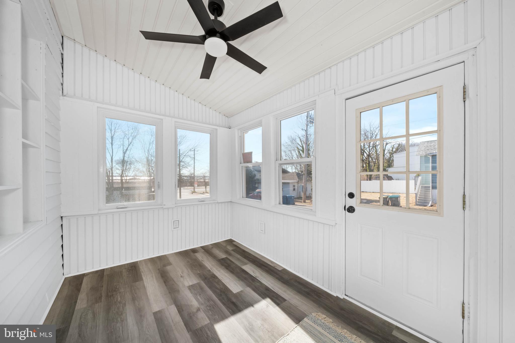 HOLLY OAK - Residential