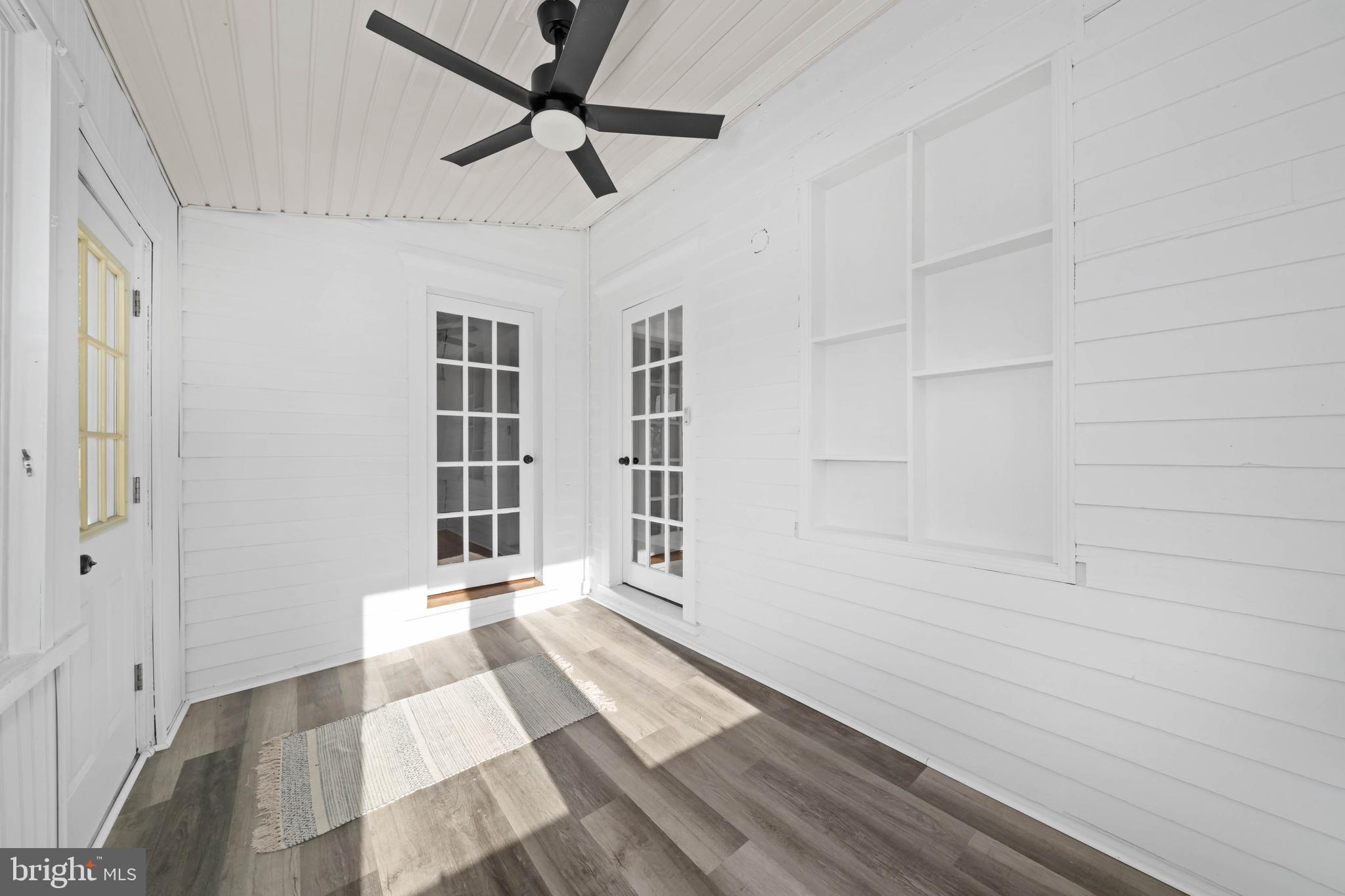HOLLY OAK - Residential