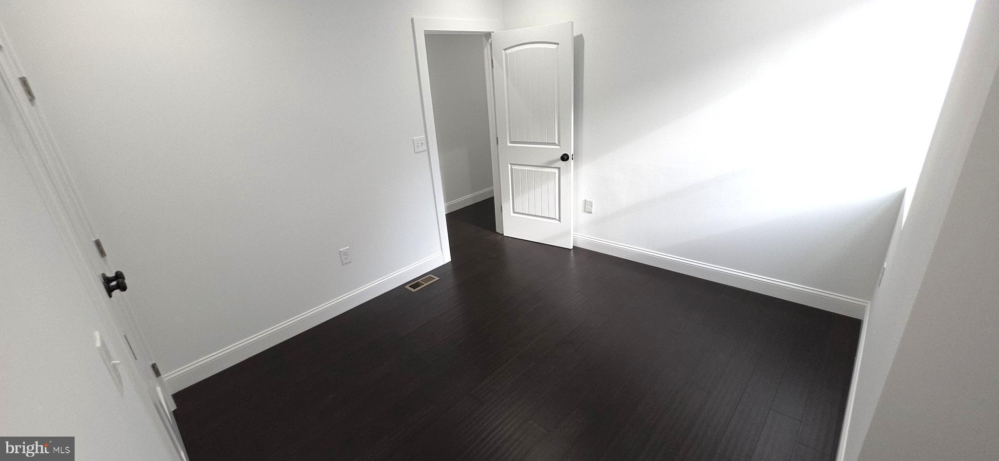 BROADWAY EAST - Residential