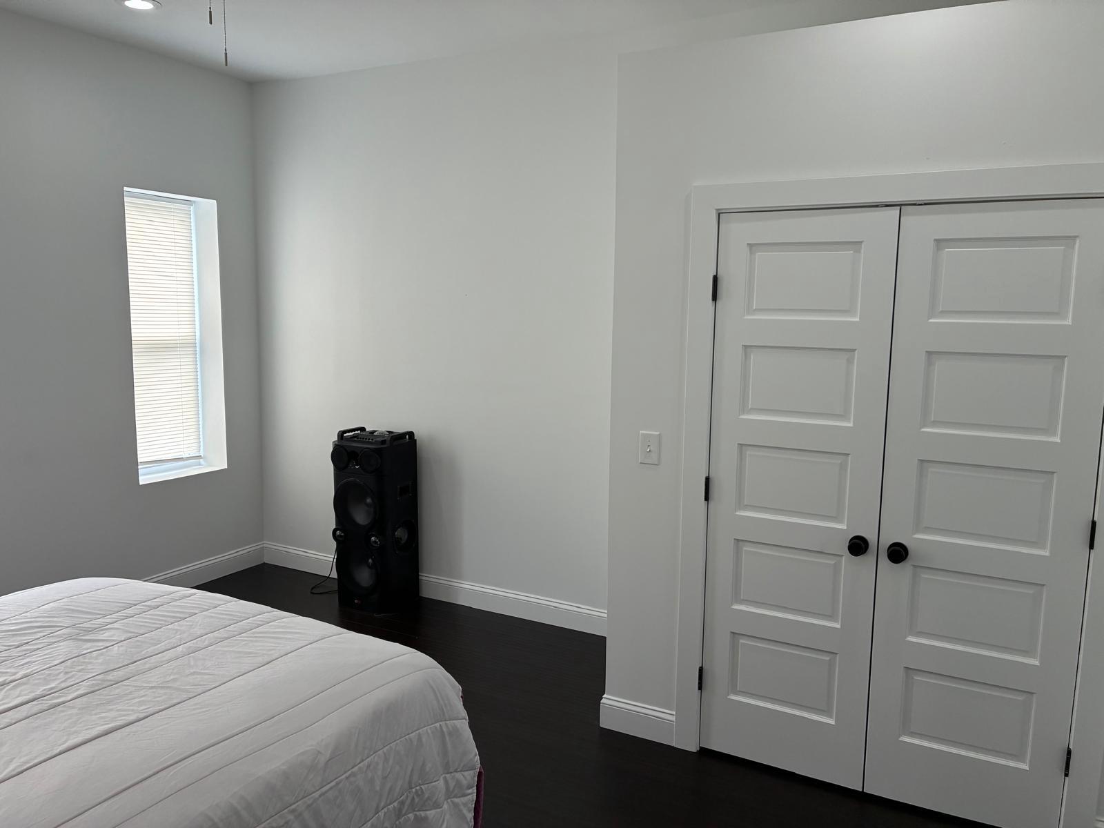 BROADWAY EAST - Residential