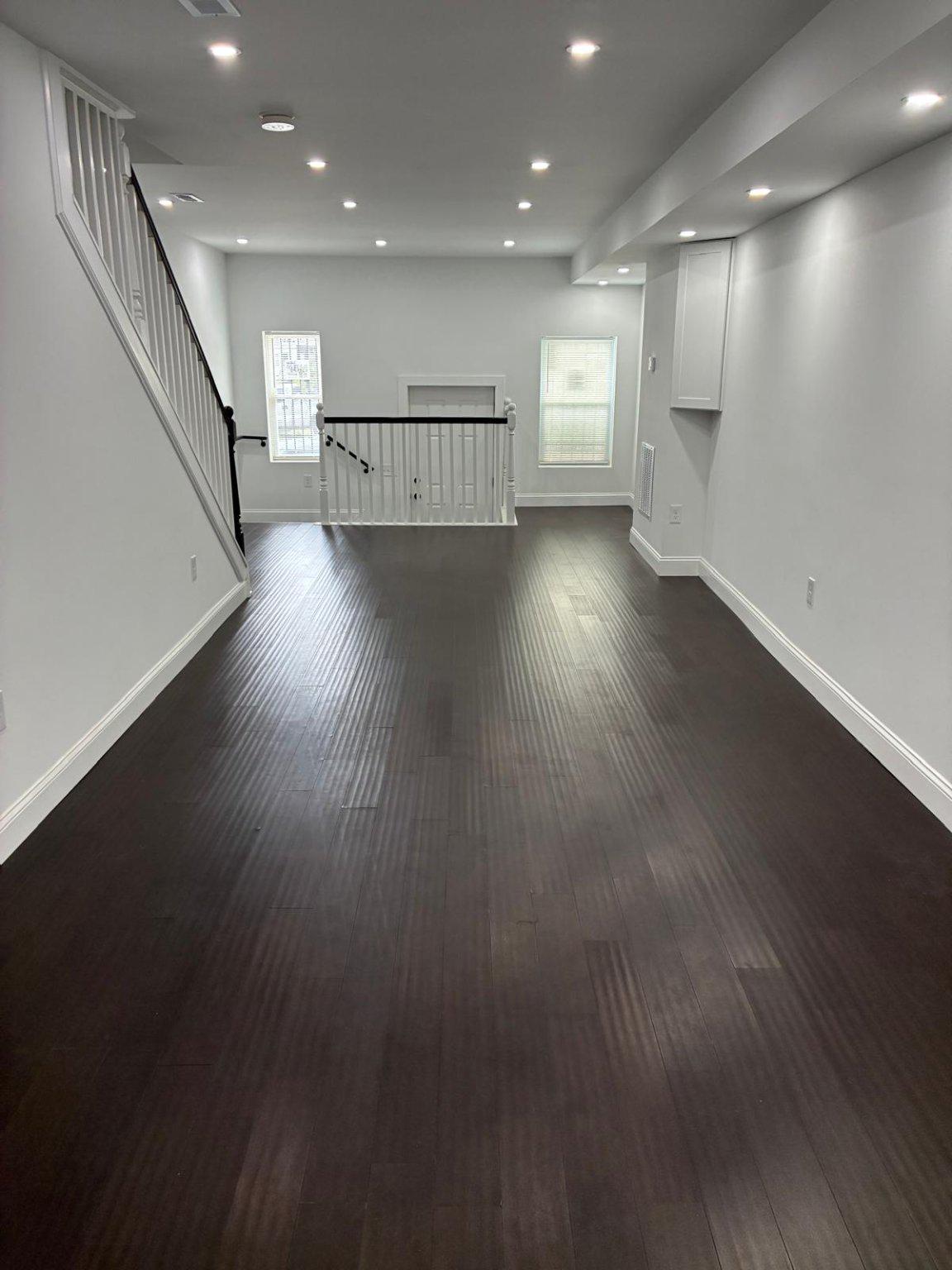 BROADWAY EAST - Residential