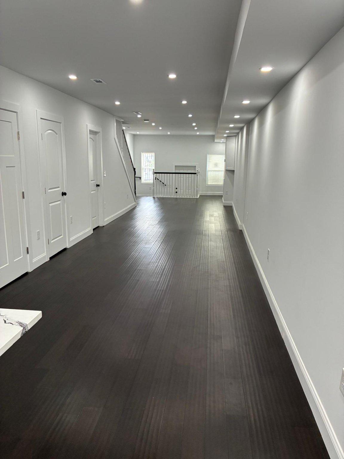 BROADWAY EAST - Residential