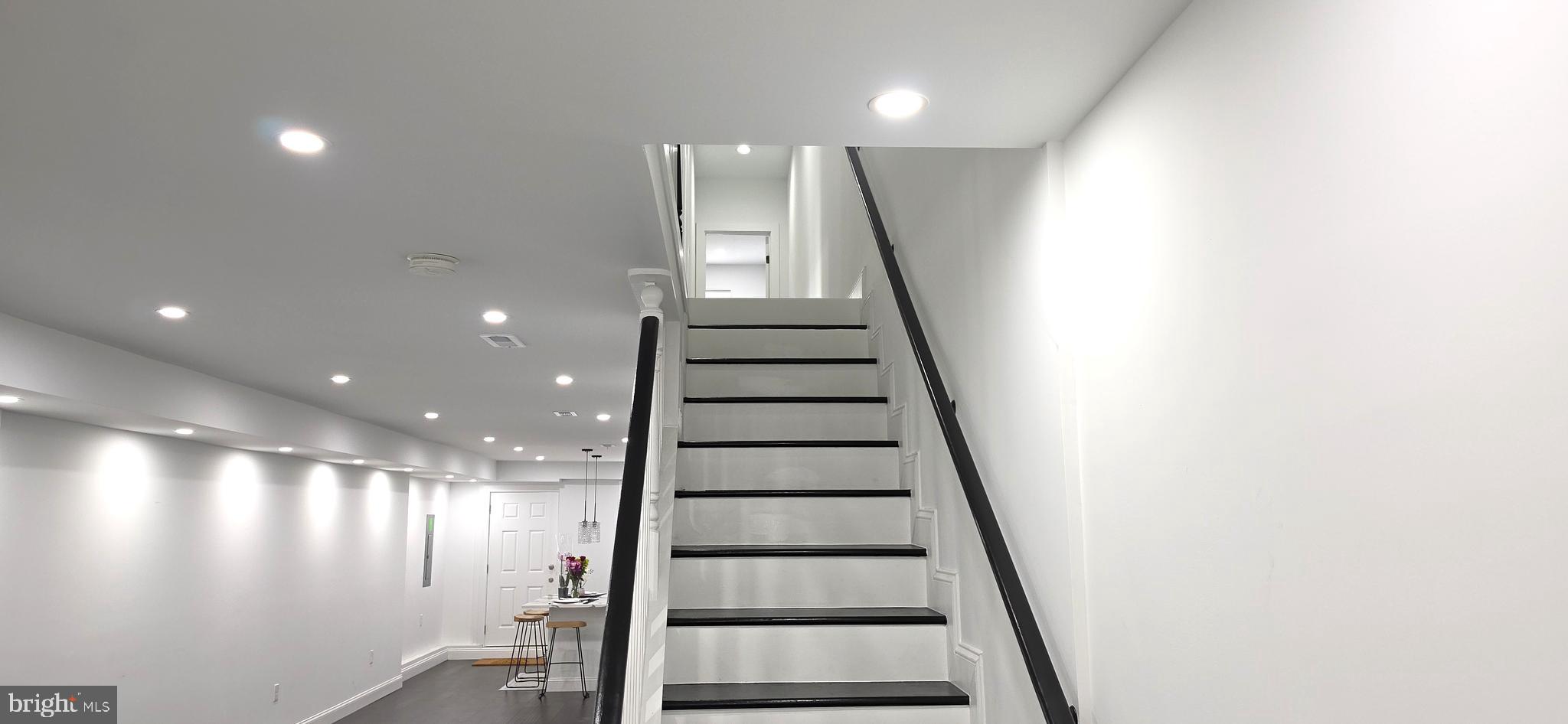 BROADWAY EAST - Residential