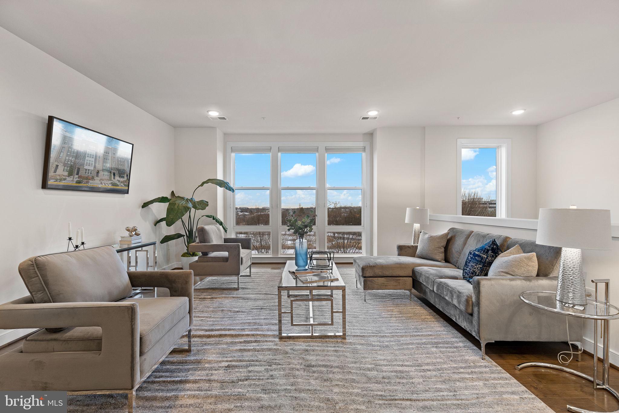 METROPARK AT ARROWBROOK - Residential