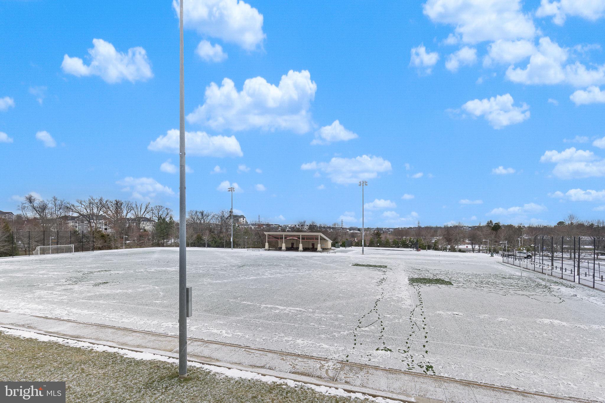 METROPARK AT ARROWBROOK - Residential