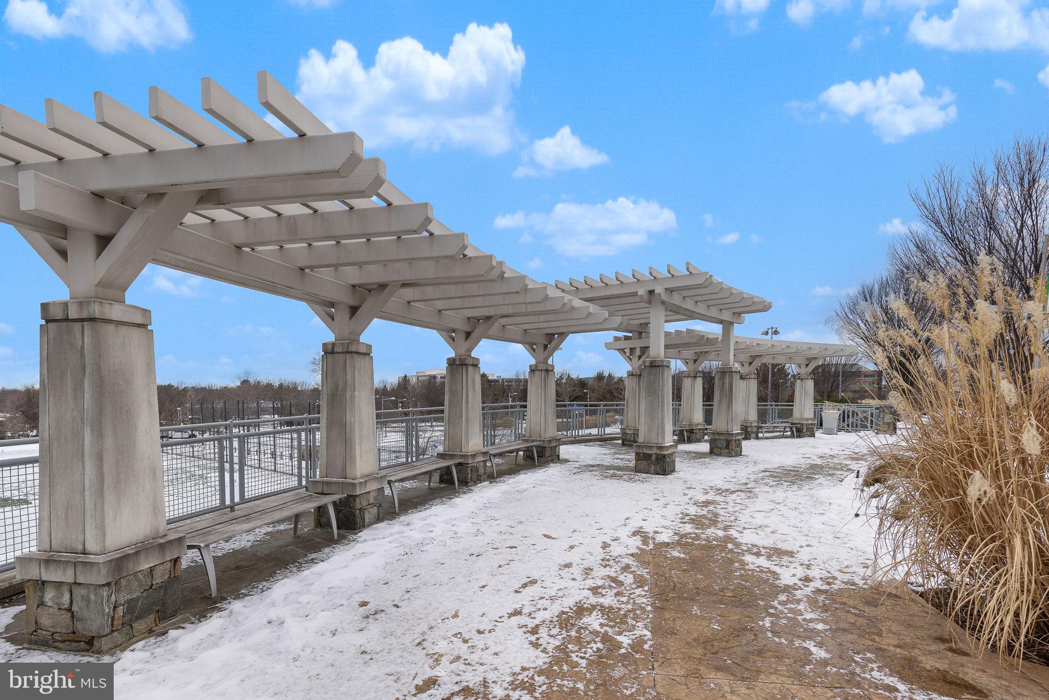 METROPARK AT ARROWBROOK - Residential