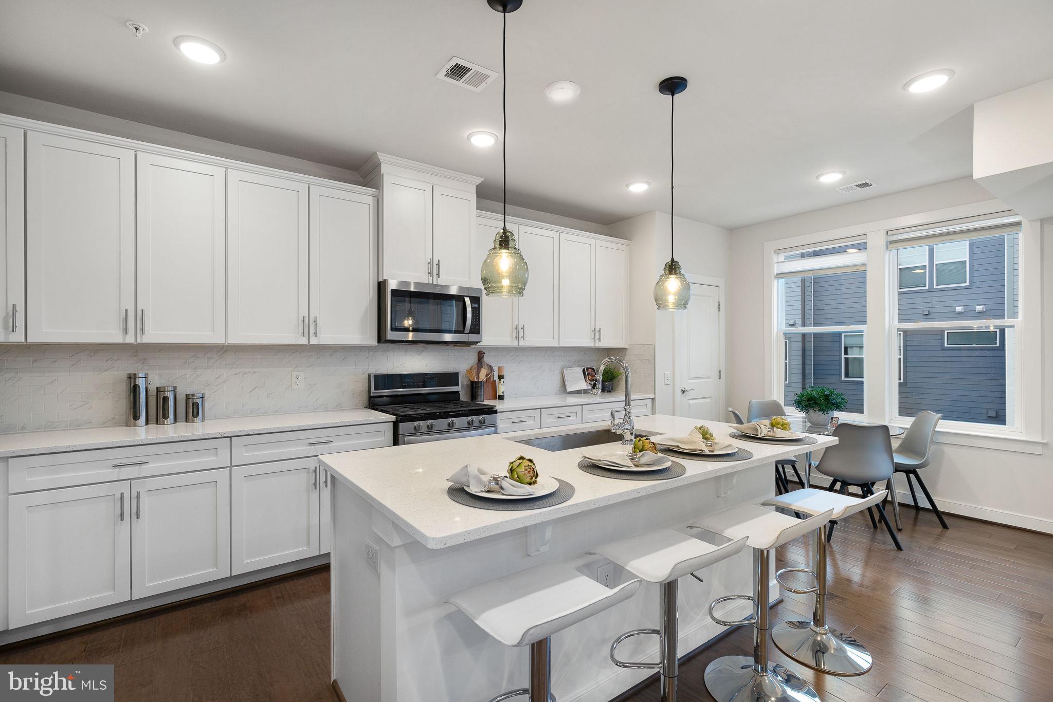 METROPARK AT ARROWBROOK - Residential