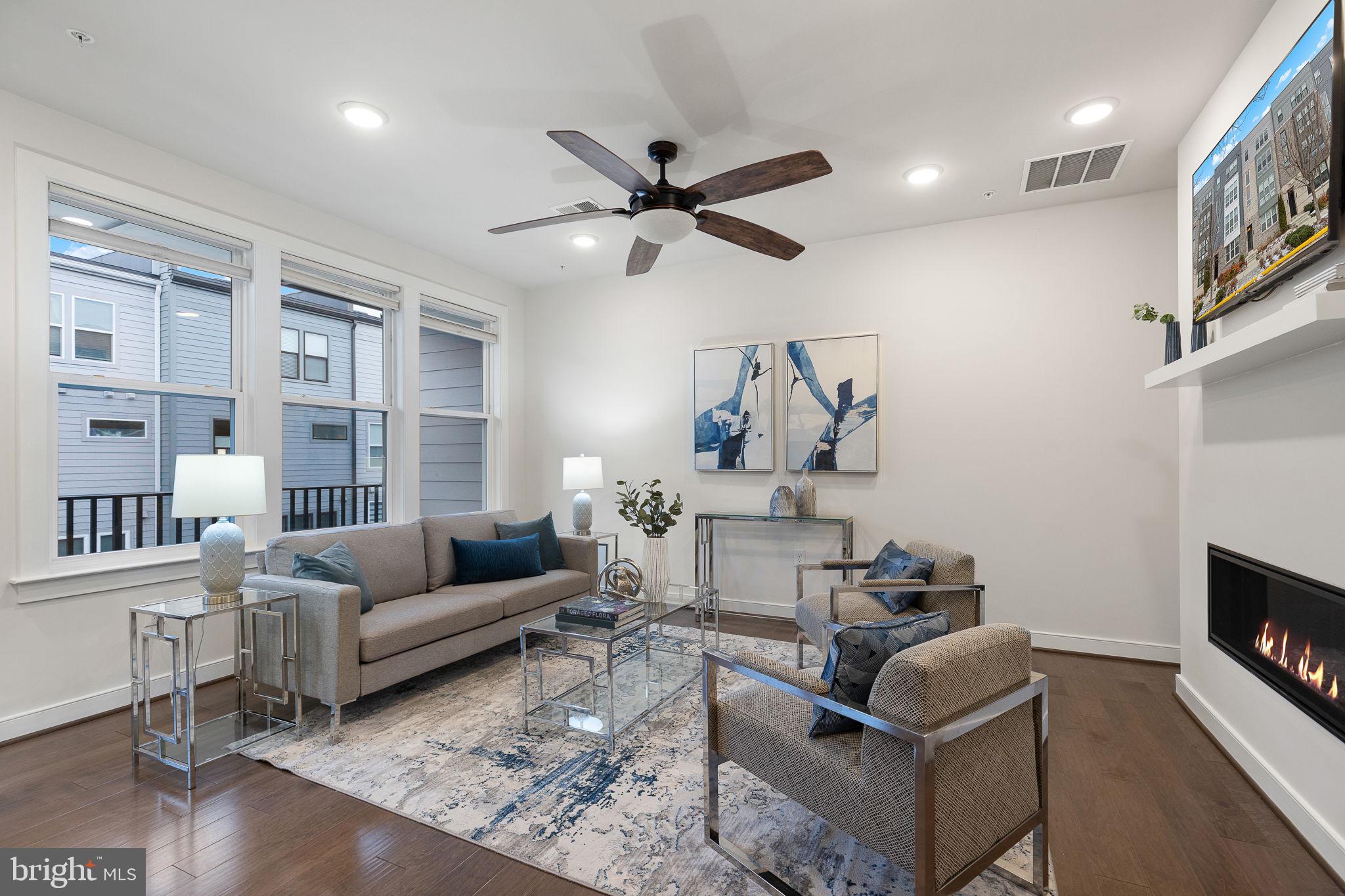 METROPARK AT ARROWBROOK - Residential