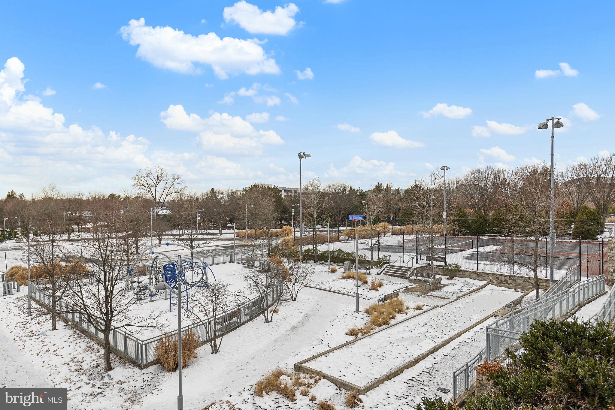 METROPARK AT ARROWBROOK - Residential