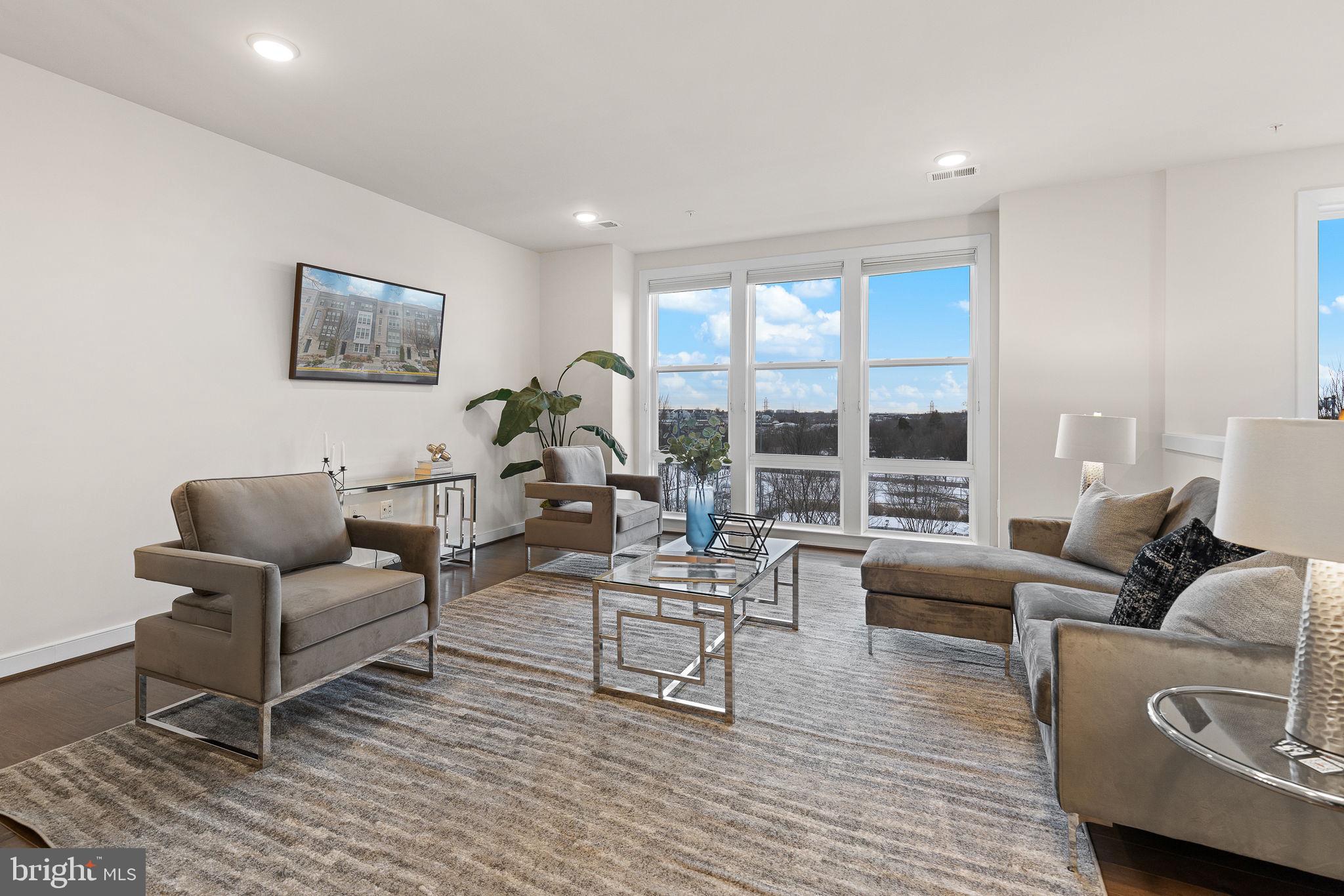 METROPARK AT ARROWBROOK - Residential