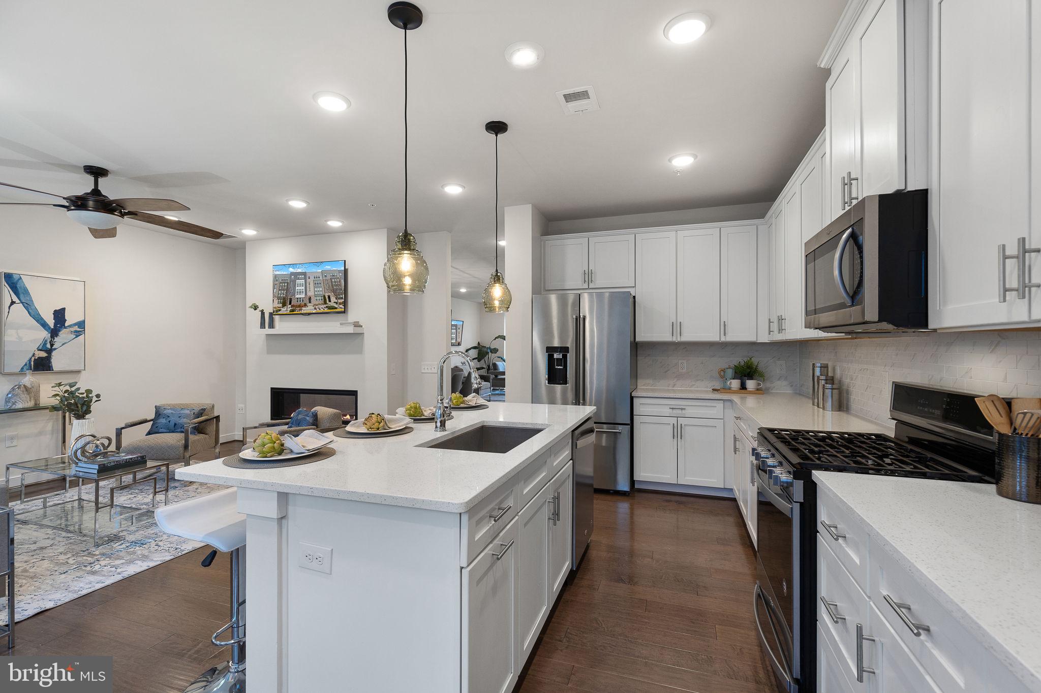 METROPARK AT ARROWBROOK - Residential