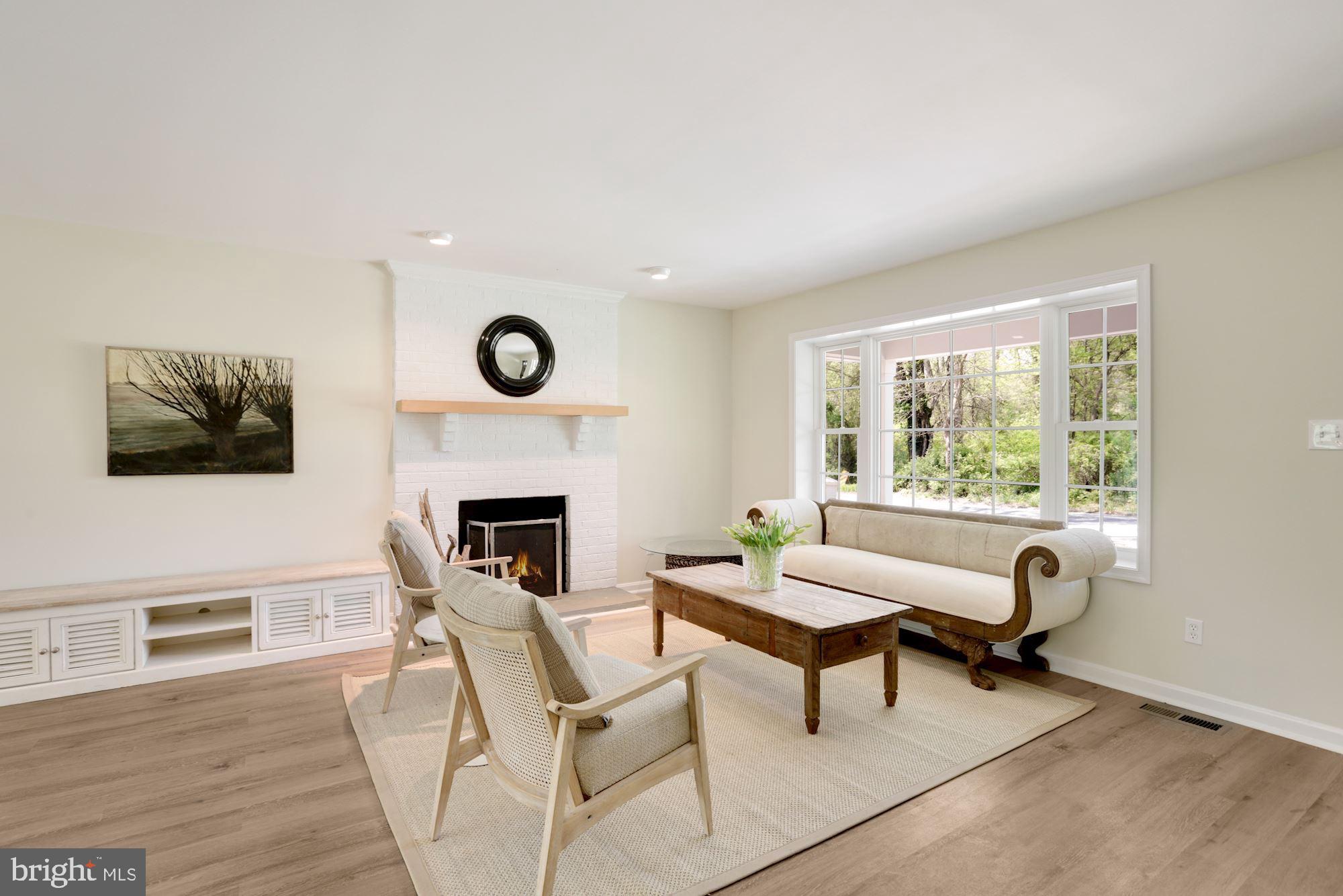 MIDDLEBURG - Residential
