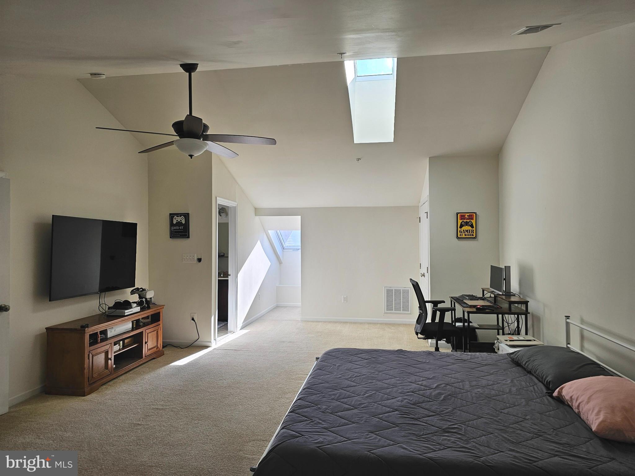 MARLBORO RIDGE - Residential