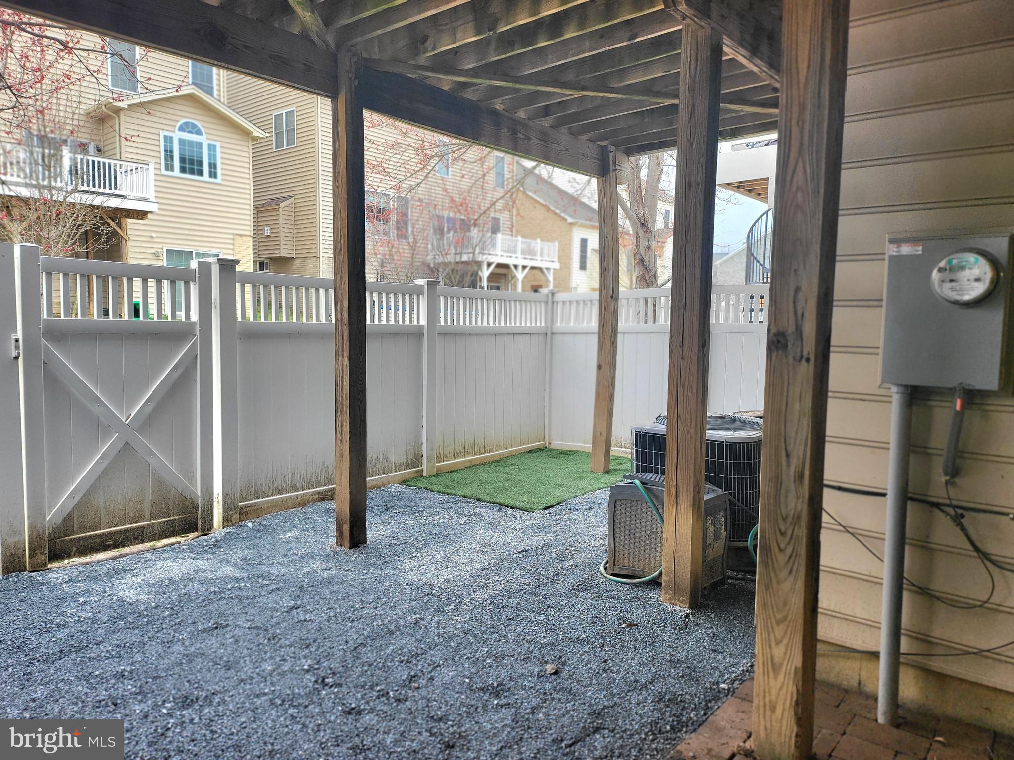 MARLBORO RIDGE - Residential