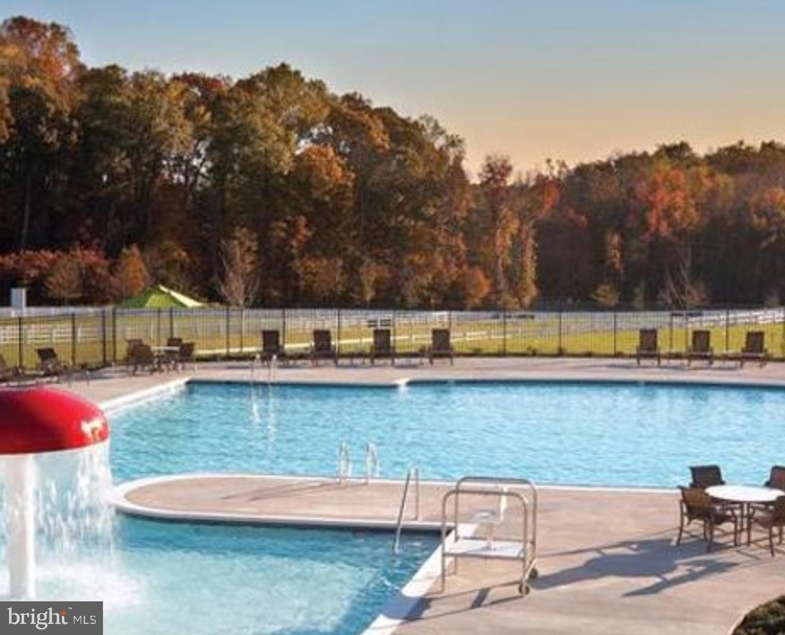 MARLBORO RIDGE - Residential