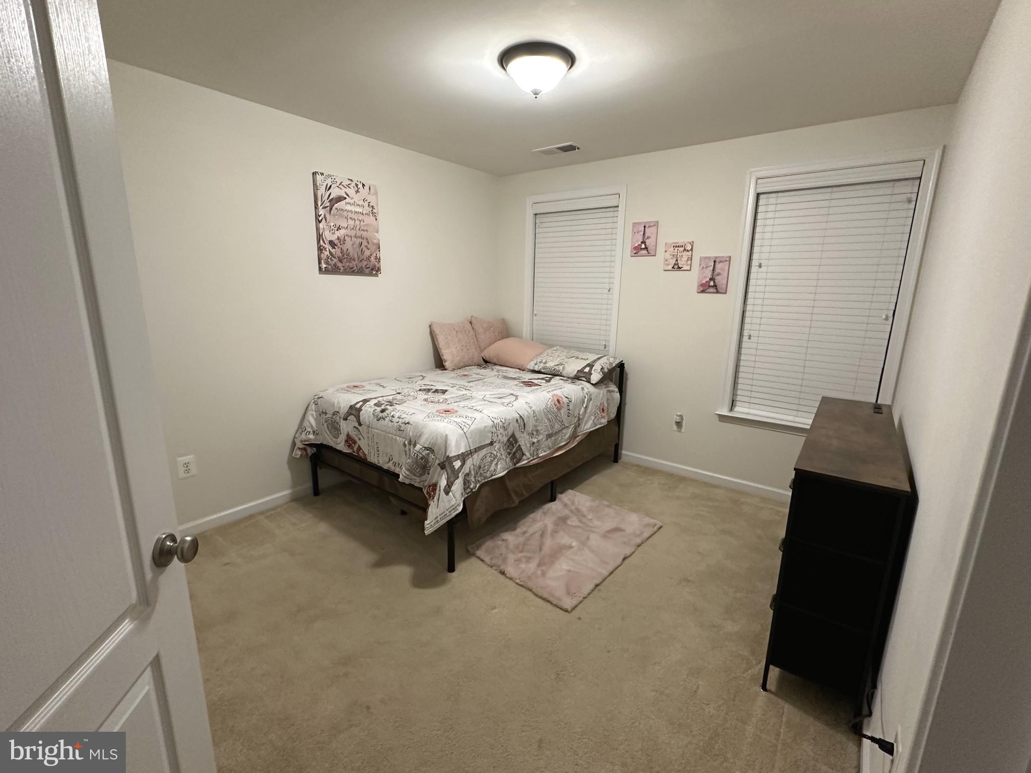 MARLBORO RIDGE - Residential